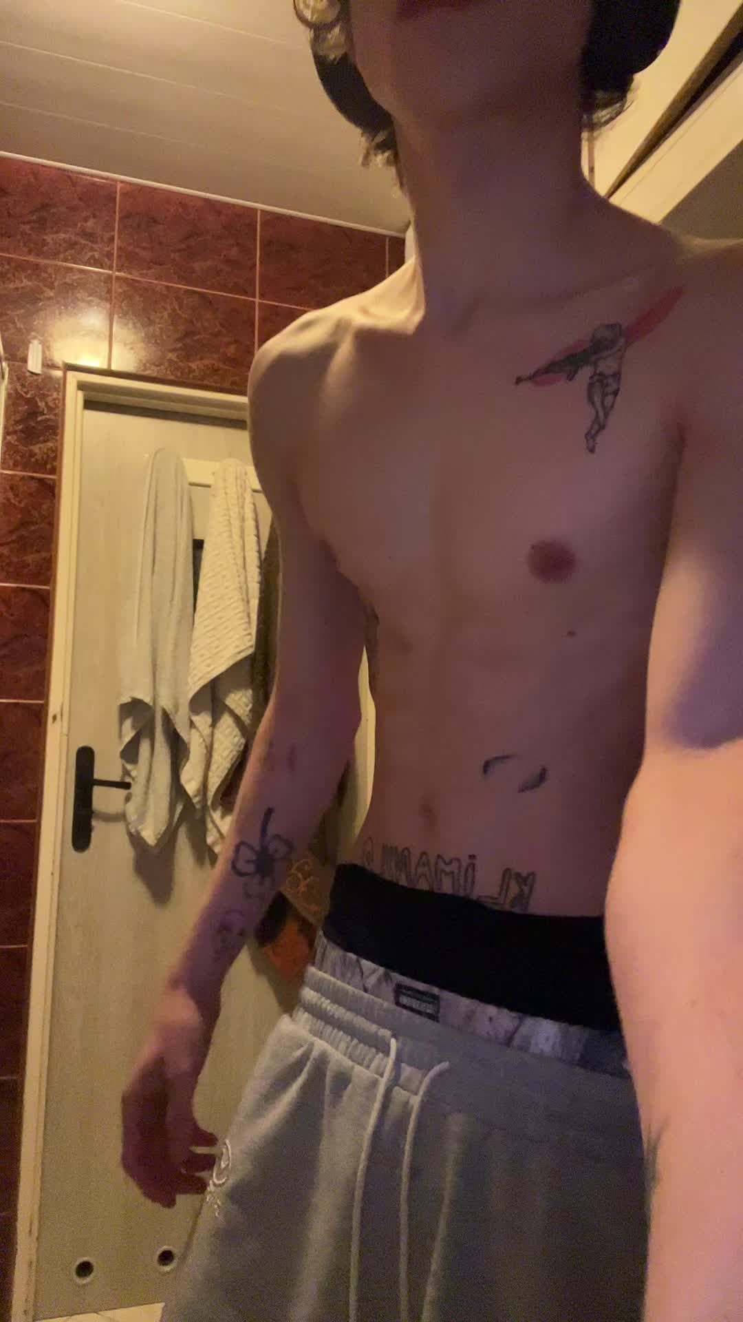 @zxckinder