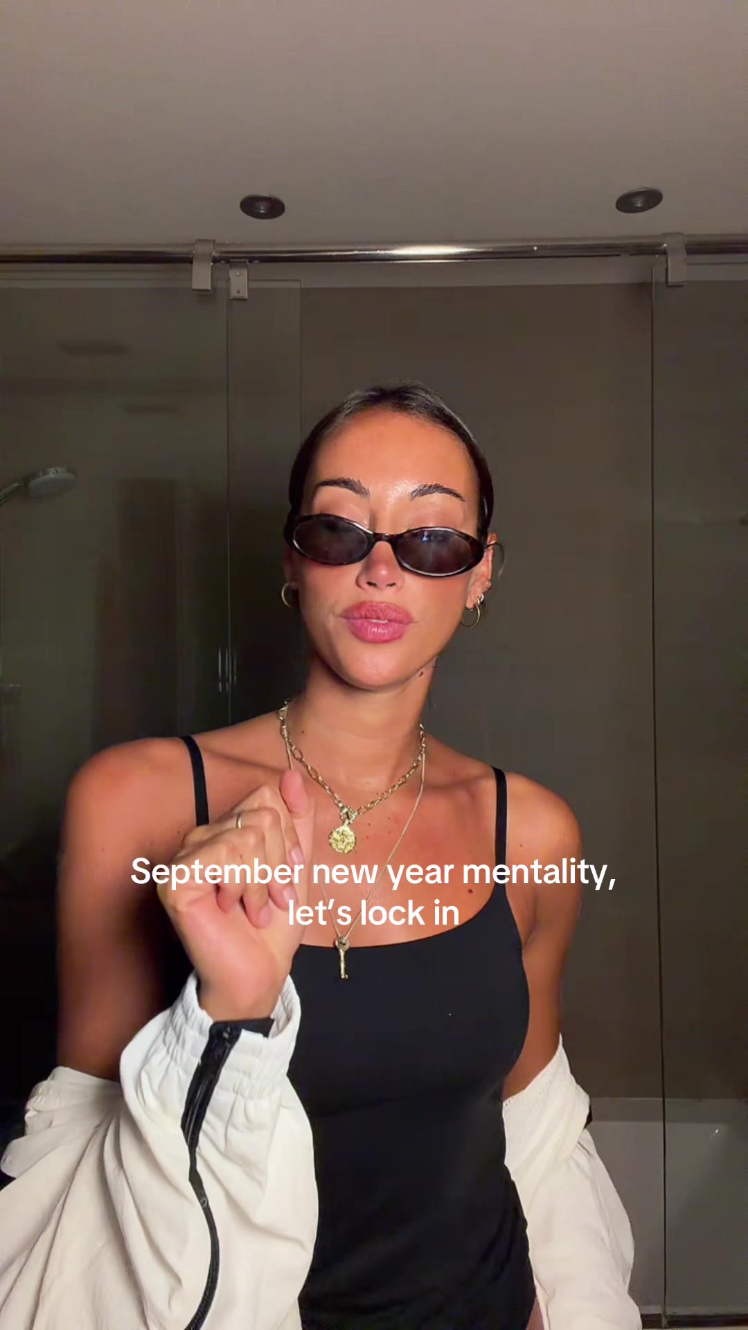 @LIA MIZRAHI