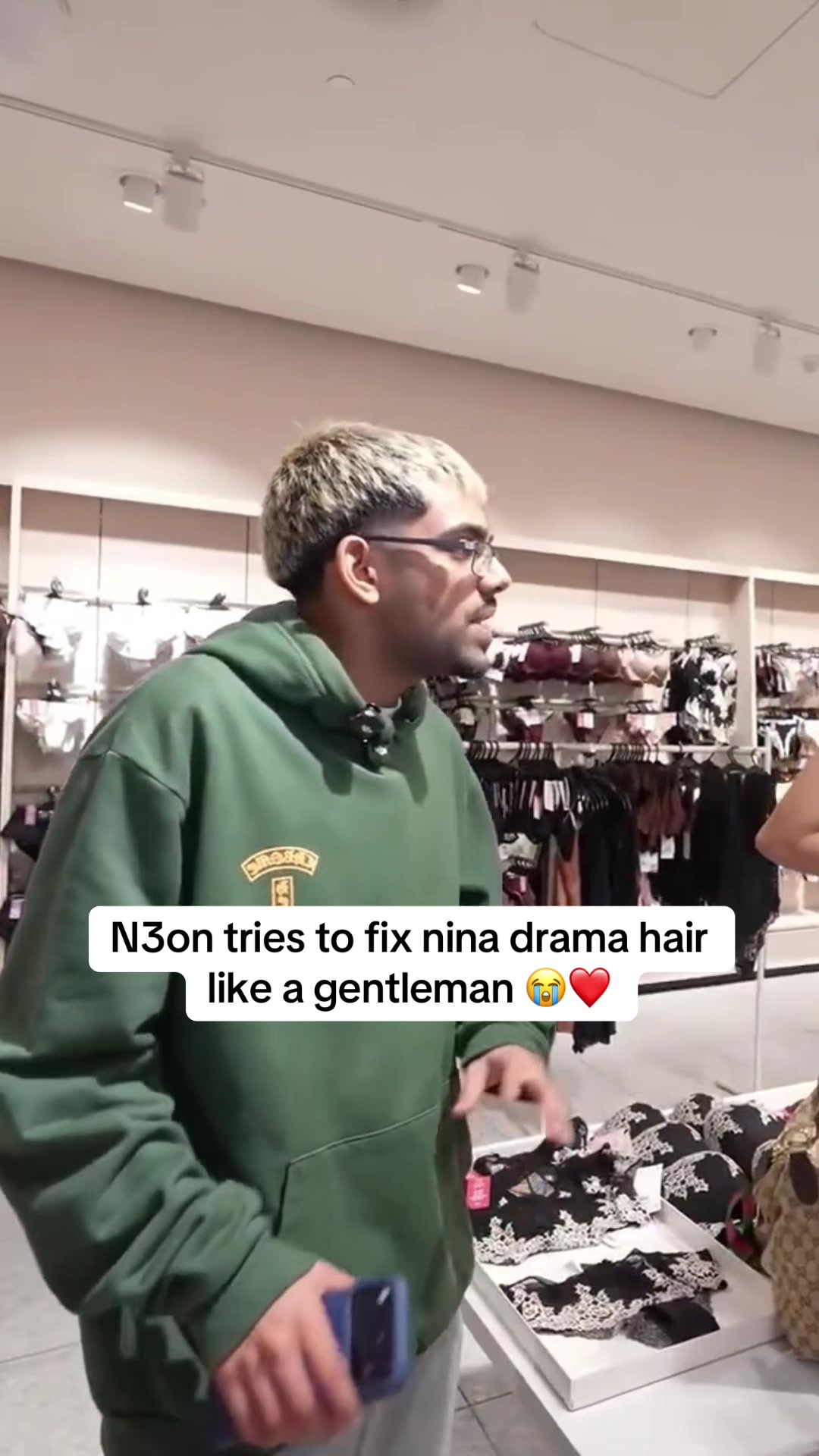 @N3on