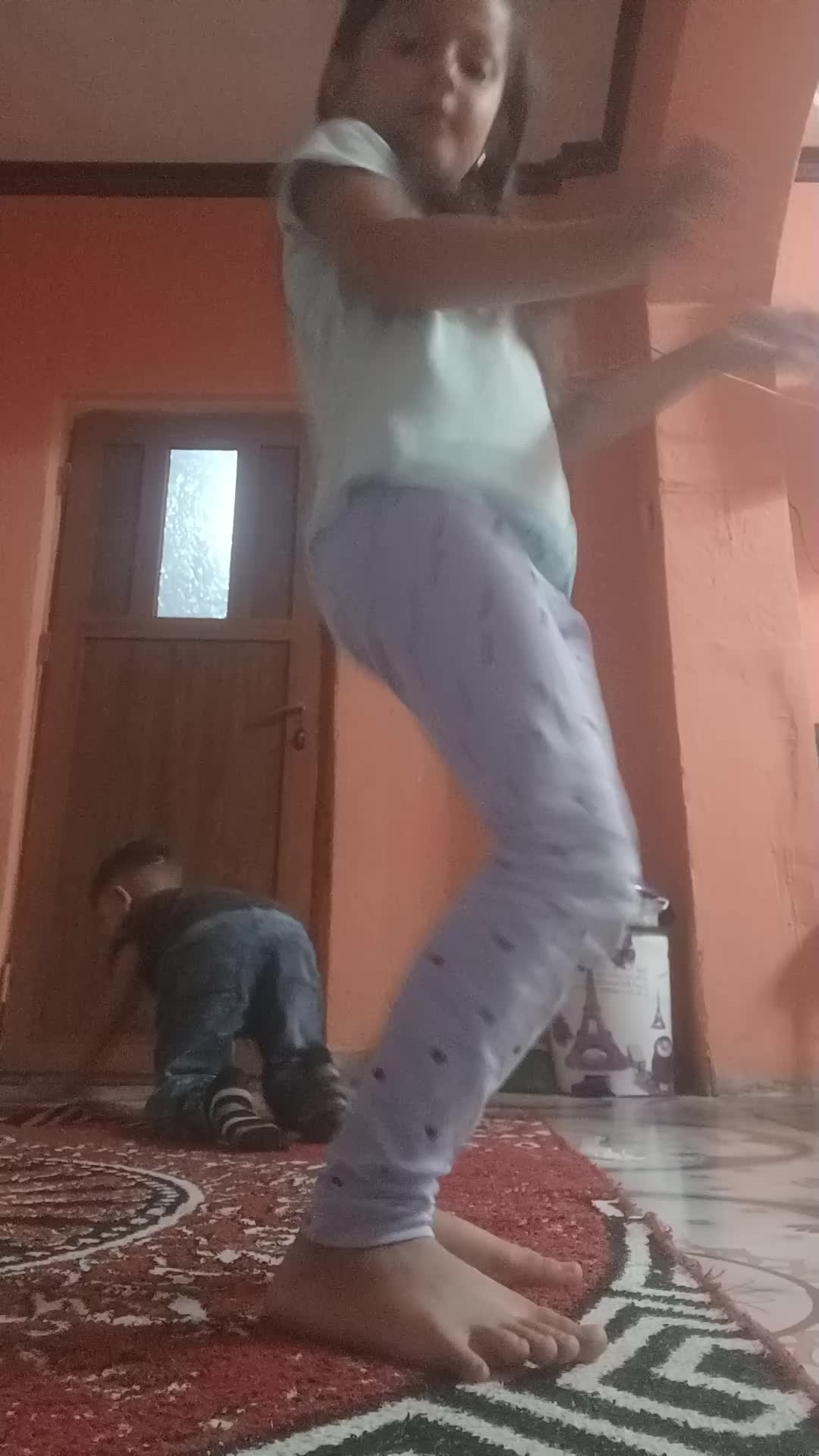 @Sara kire kirilovi