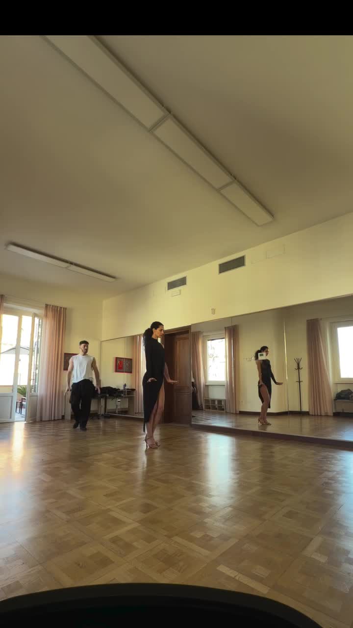 @raffaellamodugnoclub