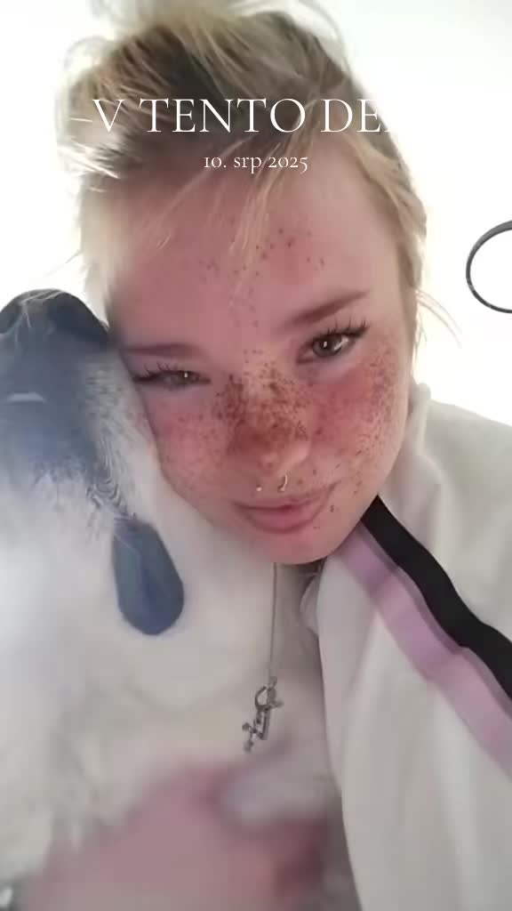 @Prostě normal holka