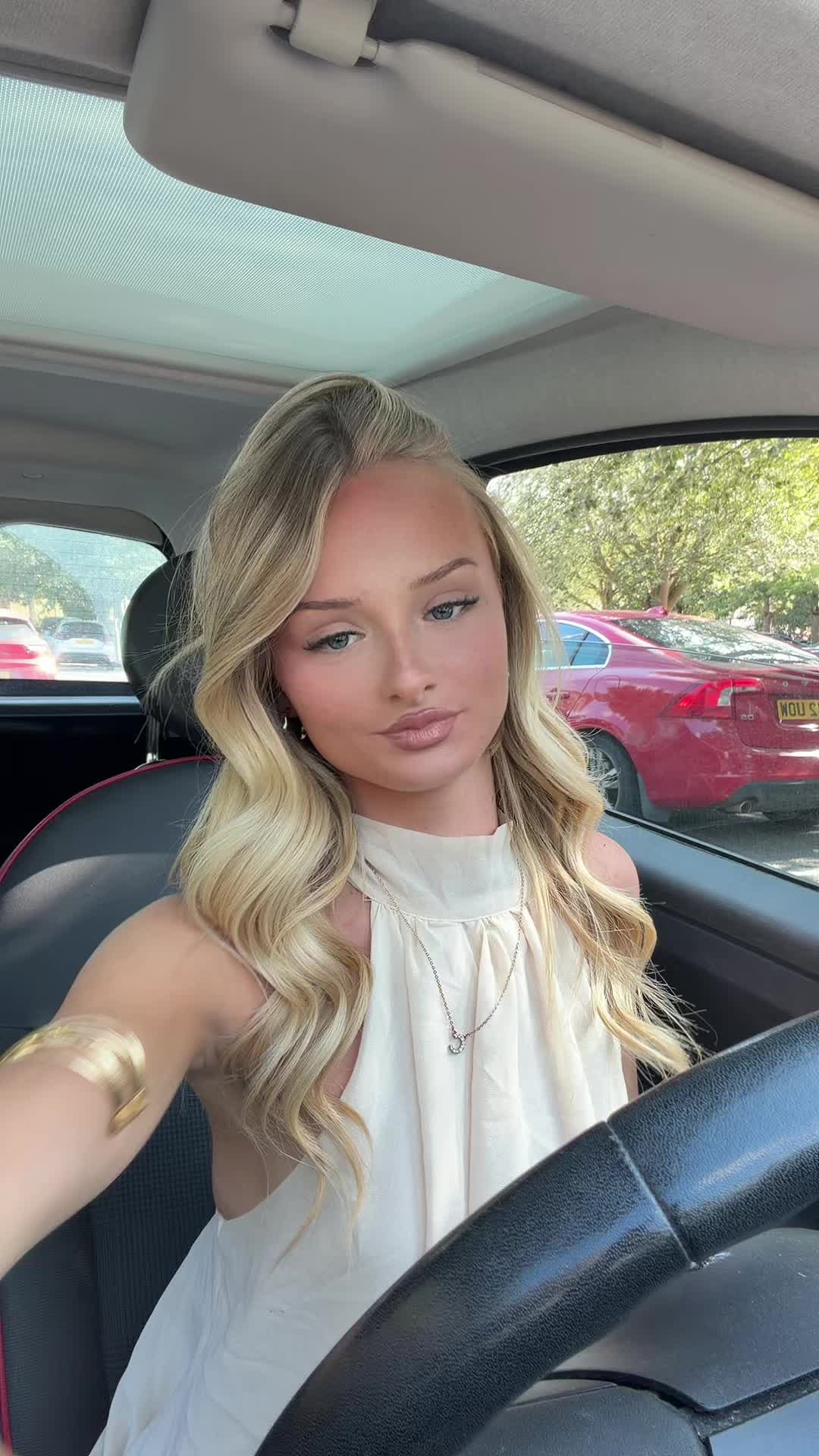 @𝐂𝐀𝐑𝐀🤍