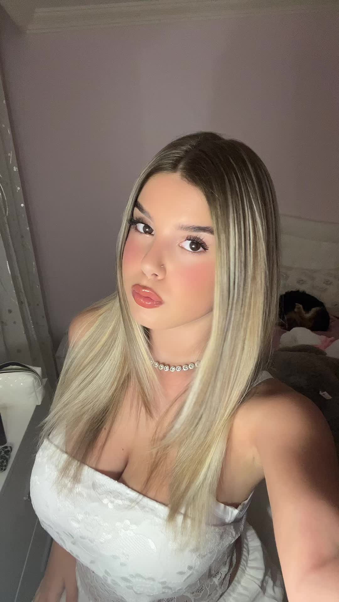 @𝟷𝟿