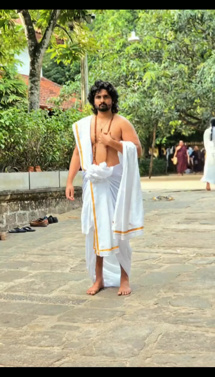 @🤟 Nethma Tharusha ✌️