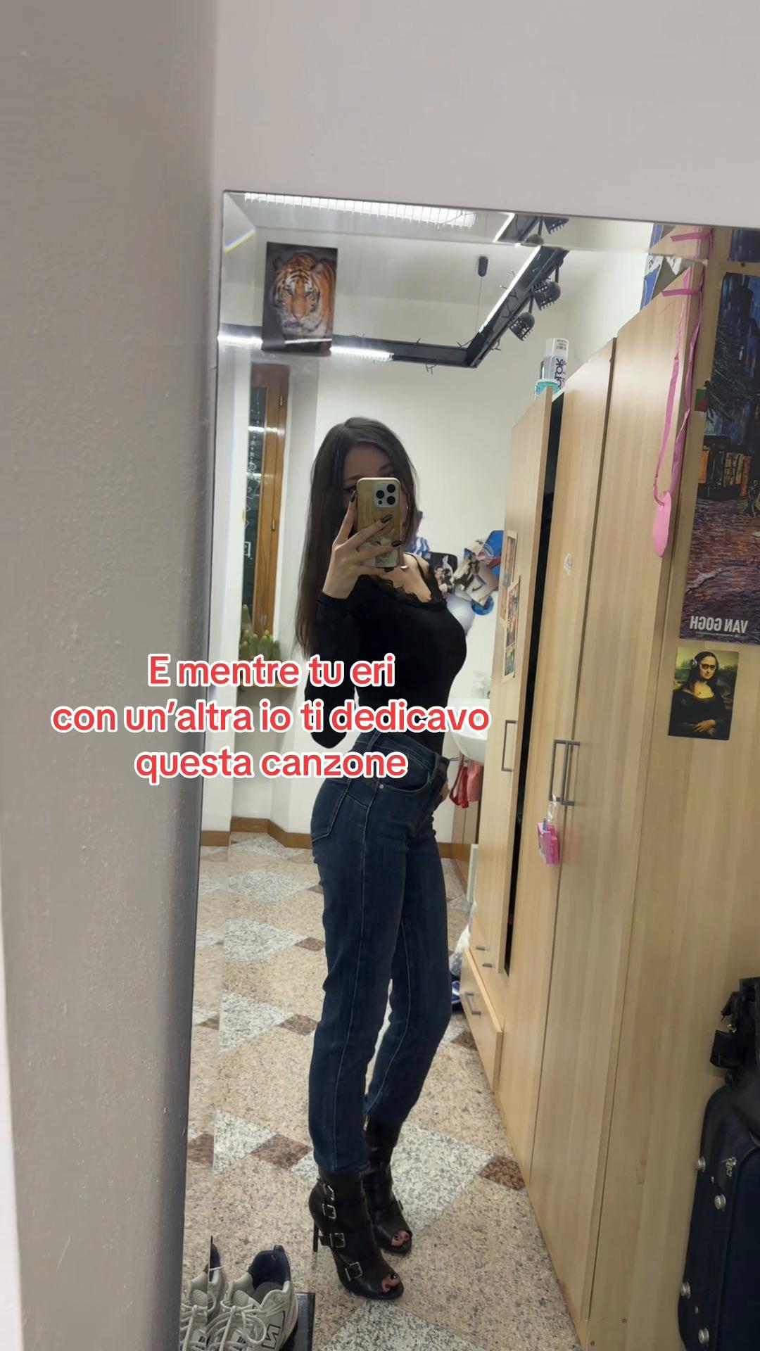 @liciaa🖤