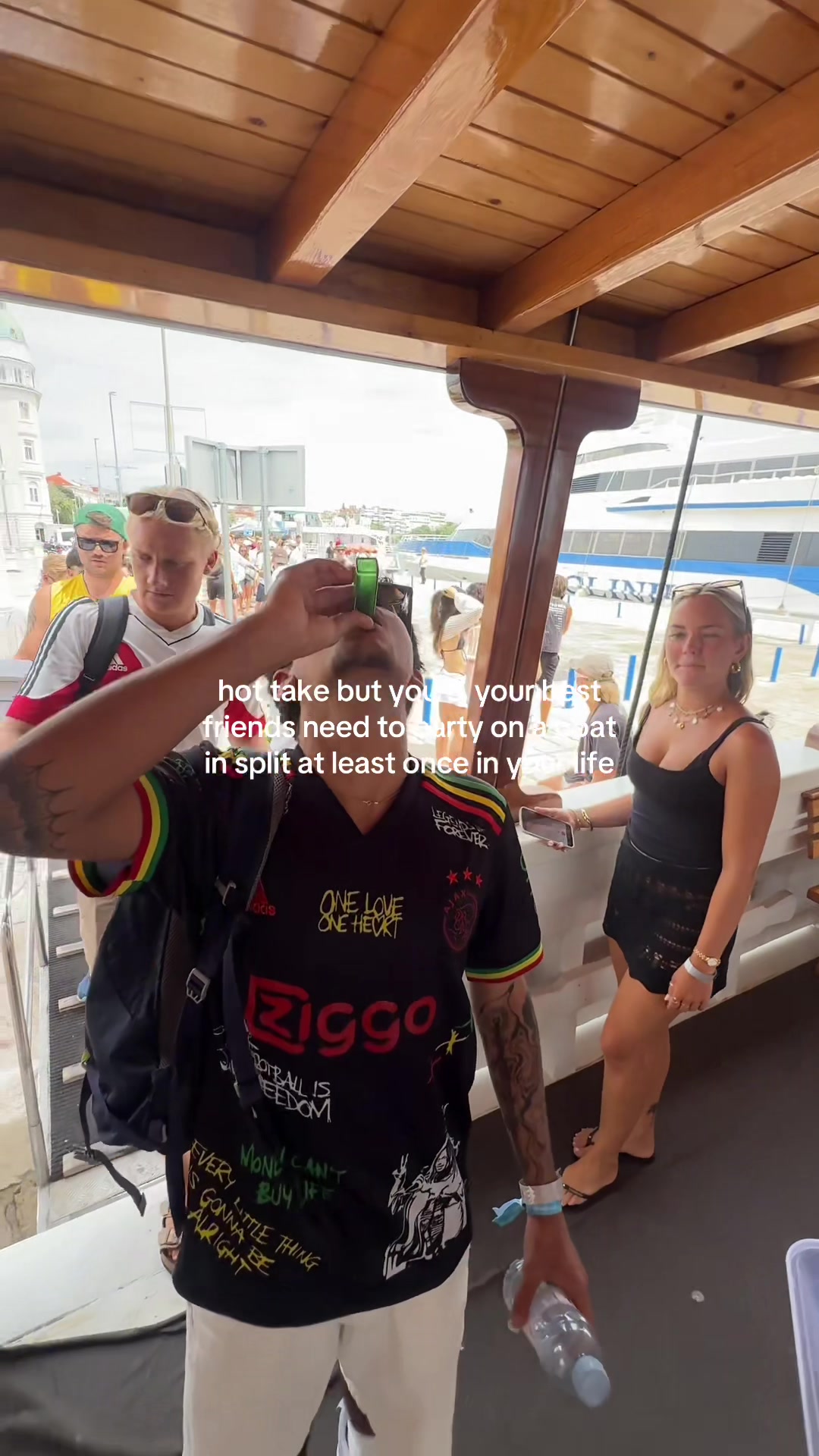 @Out To Sea - Split Boat Party
