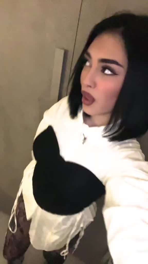 @😈