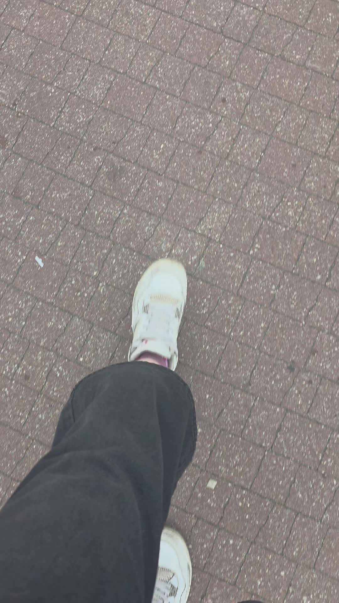 @.@