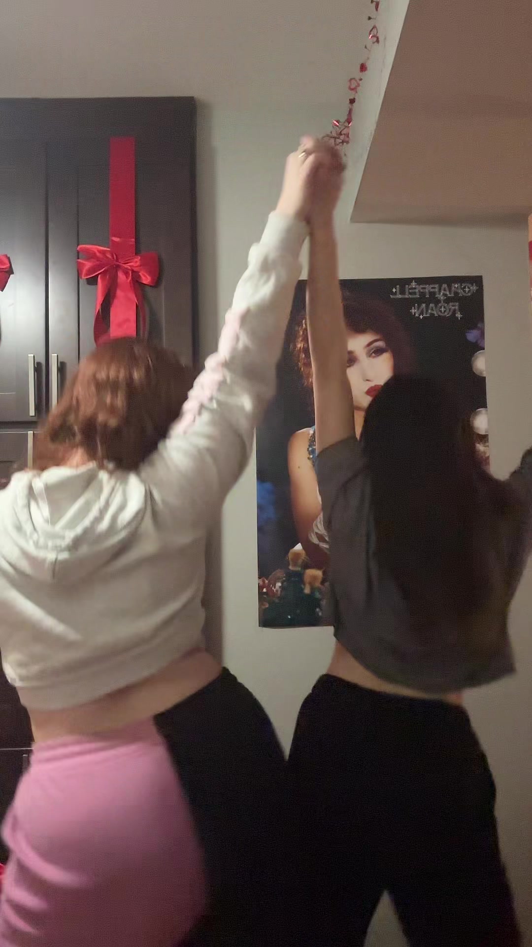 @rhylee <3