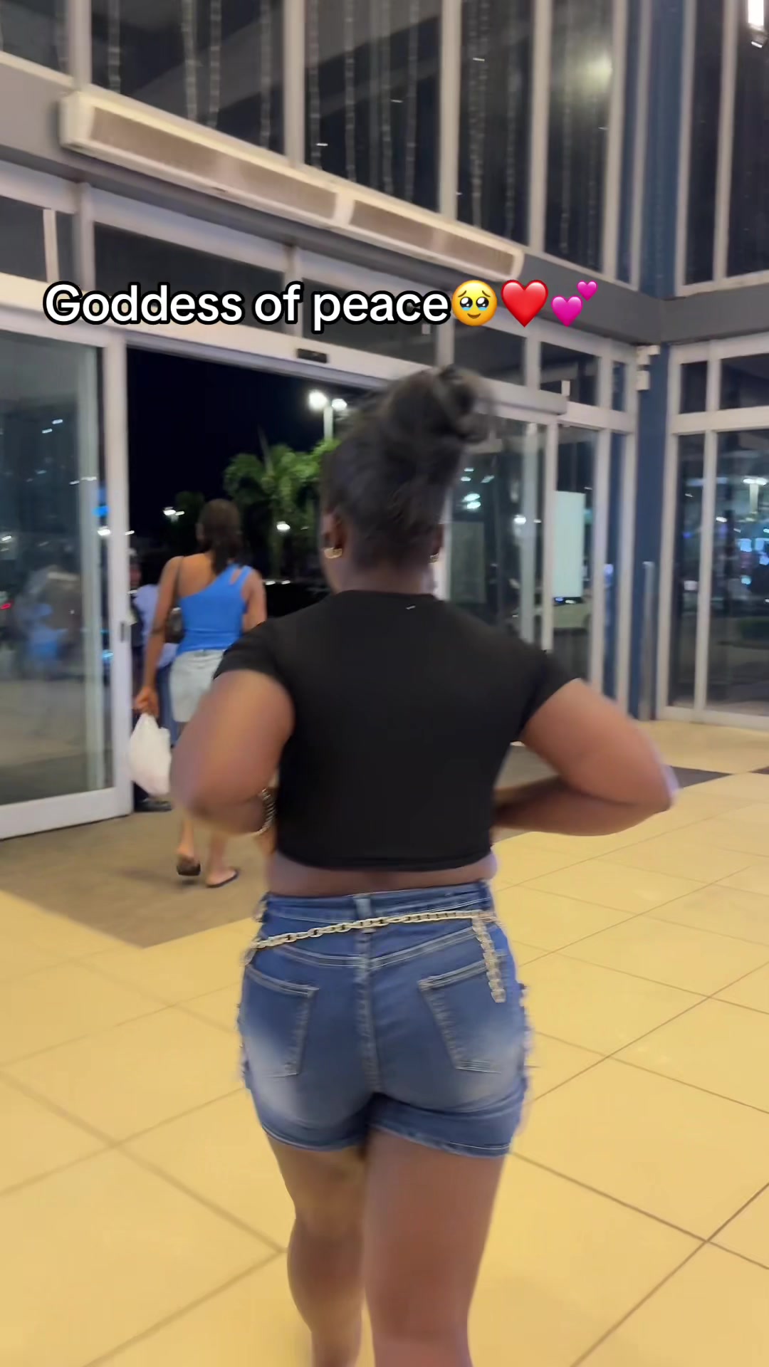 @Goddess of peace🌊💦❤️