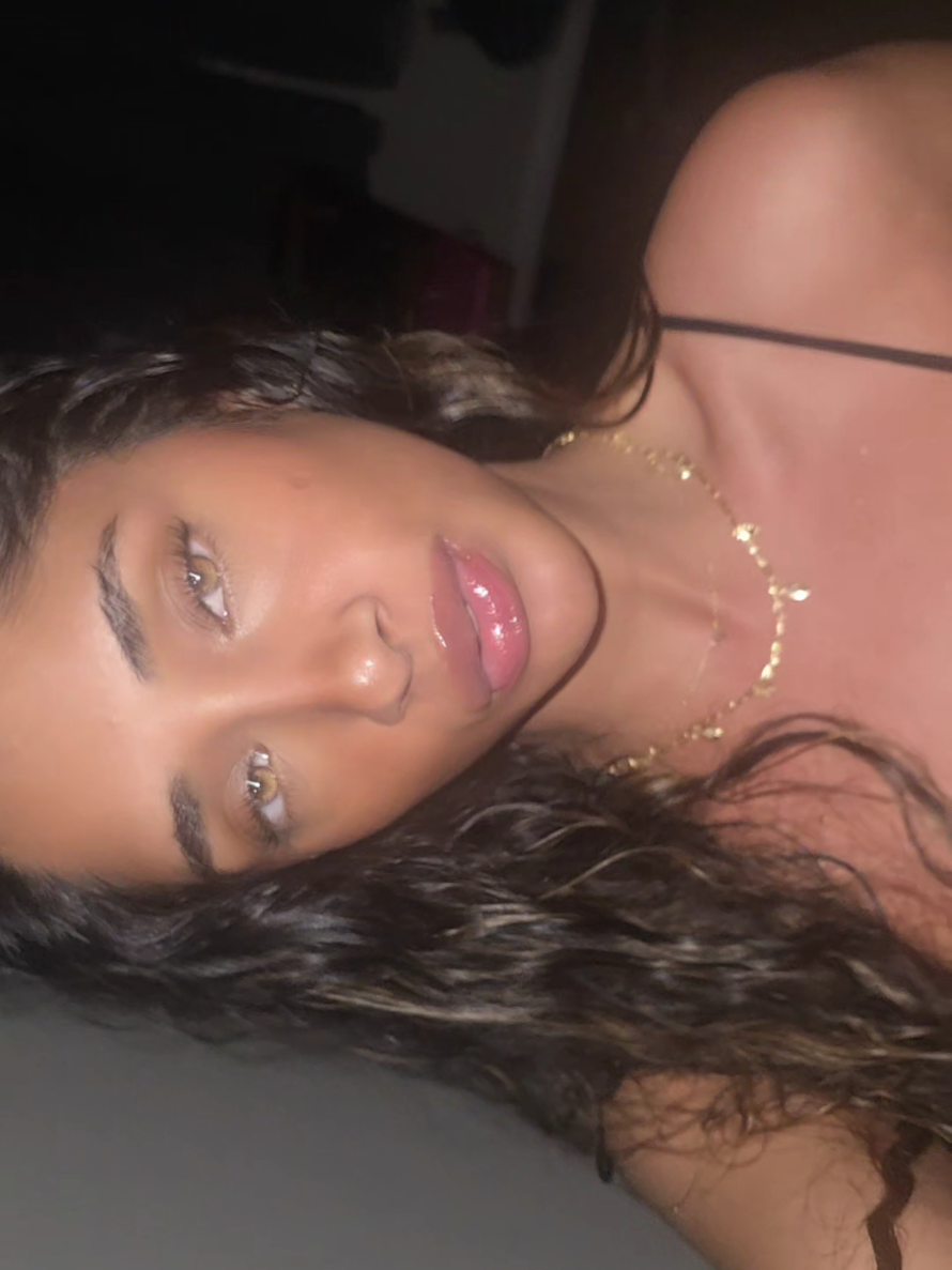 @Dinushaxo