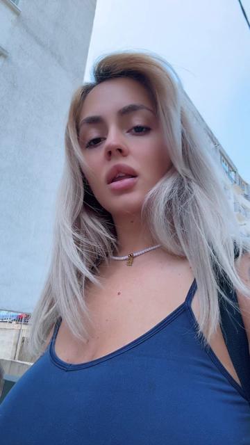 @juliicaa