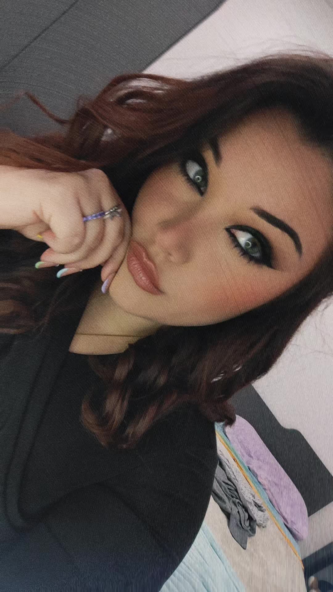 @Valeriaaa