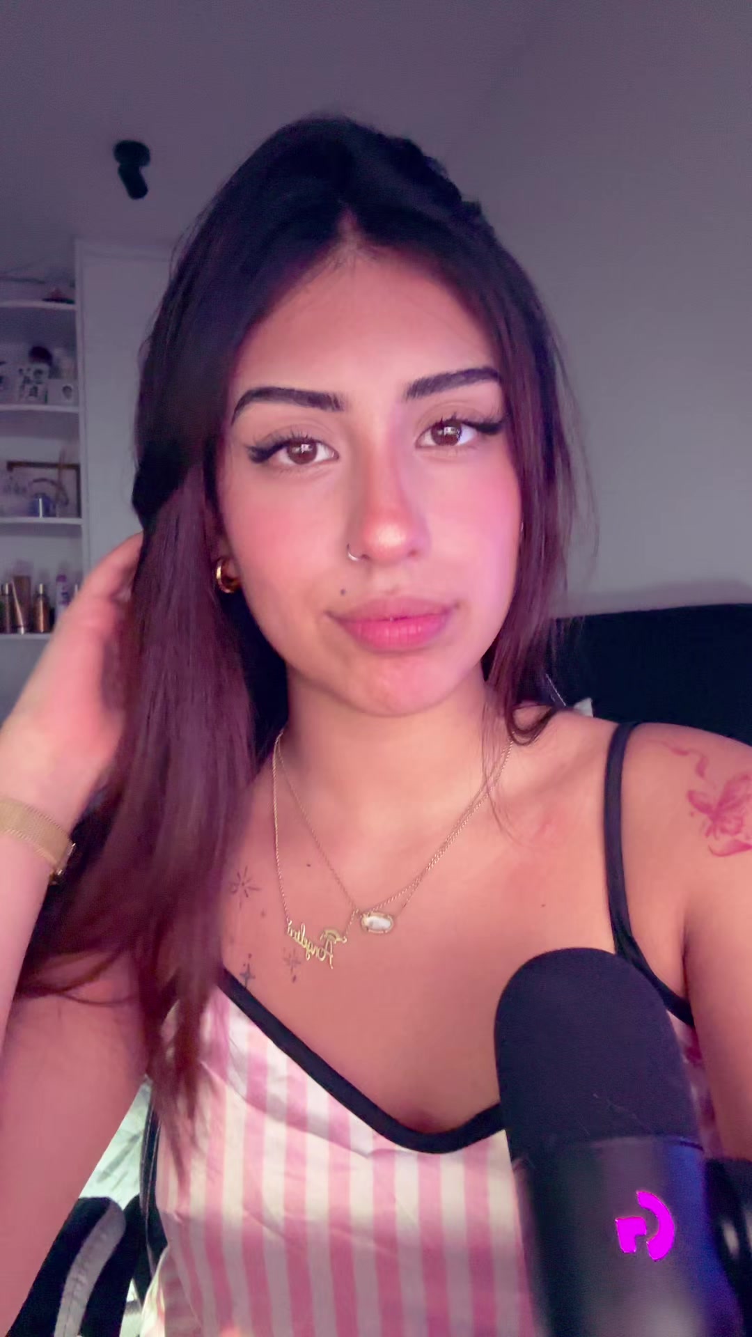 @laanyiyi ✨