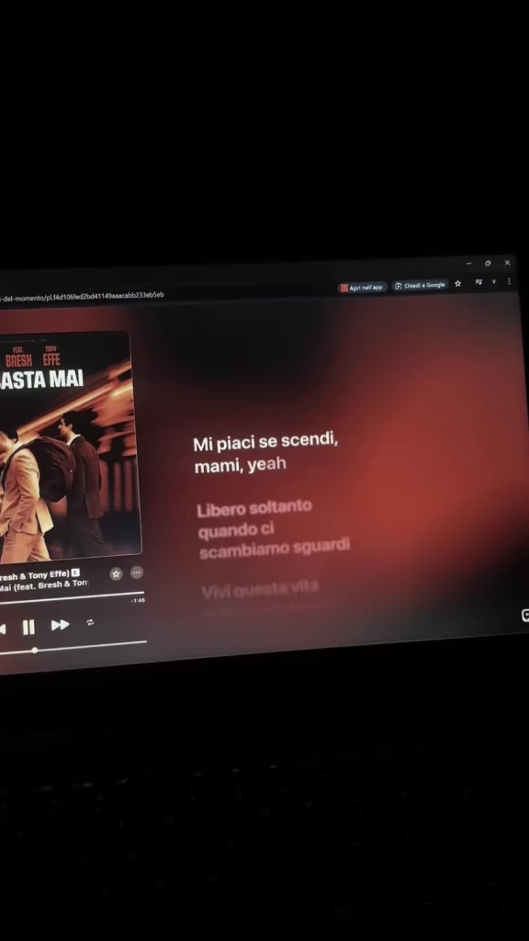 @Testi e Lyrics Canzoni