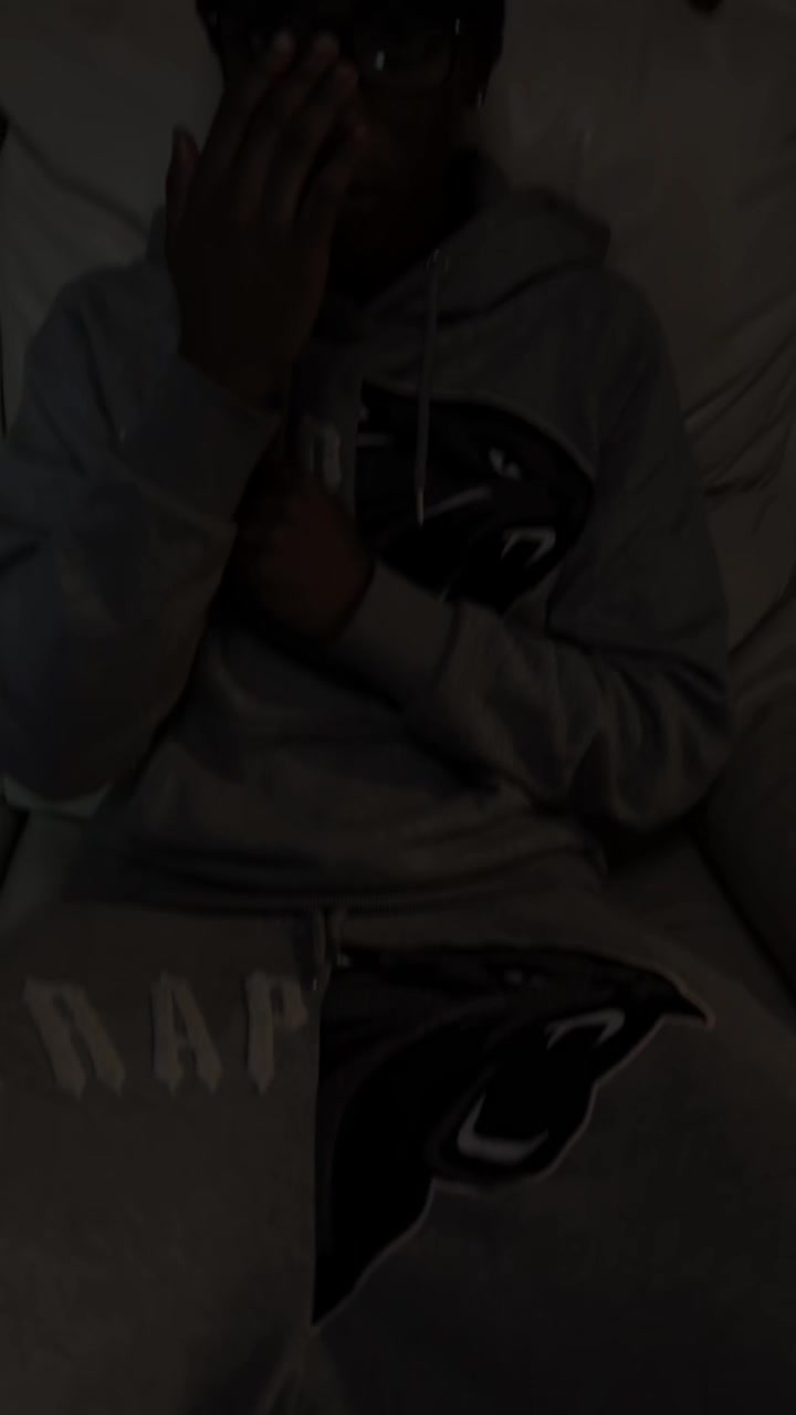 @🧍🏾