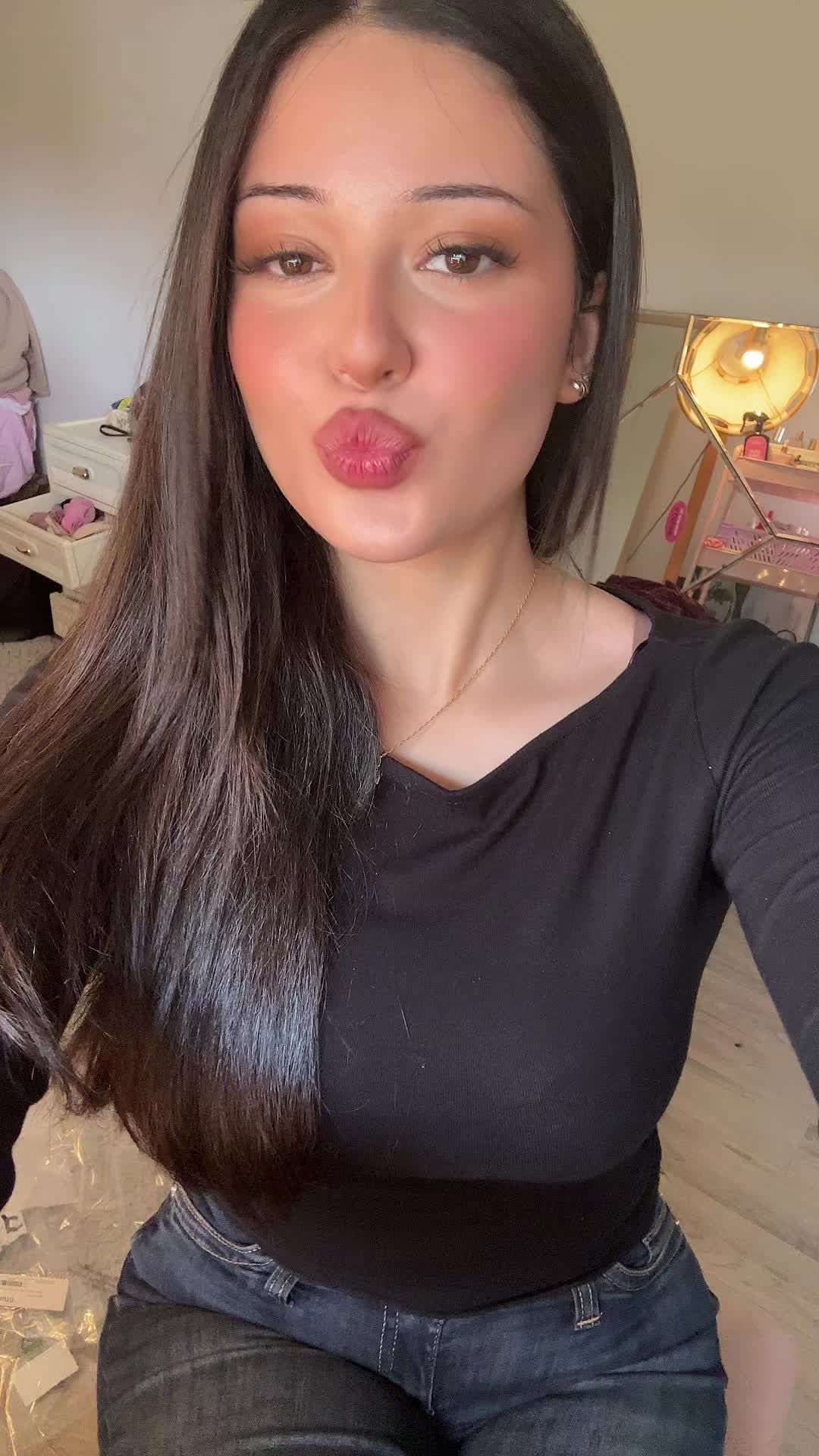 @Ri