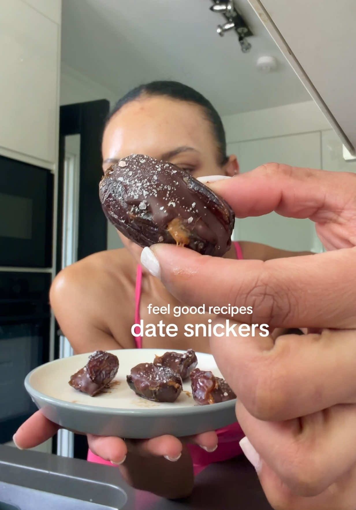@Nia