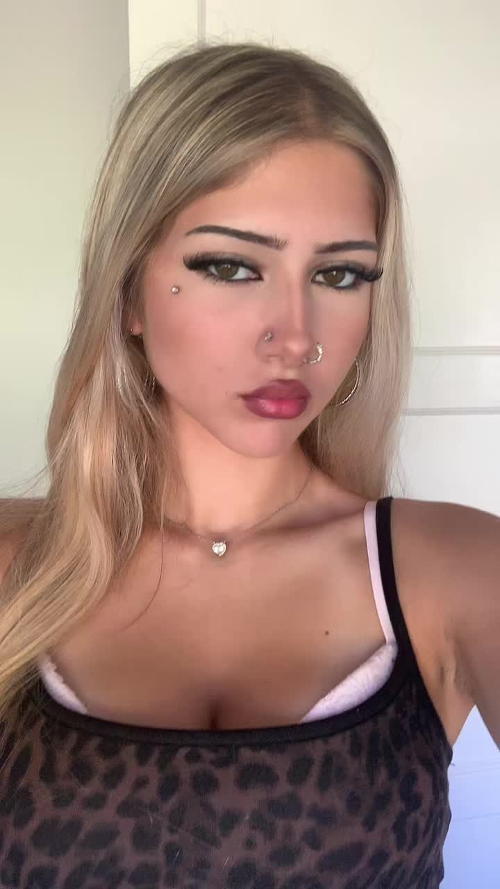 @𝐞𝐬𝐫𝐚 𝐦𝐚𝐞 🪽