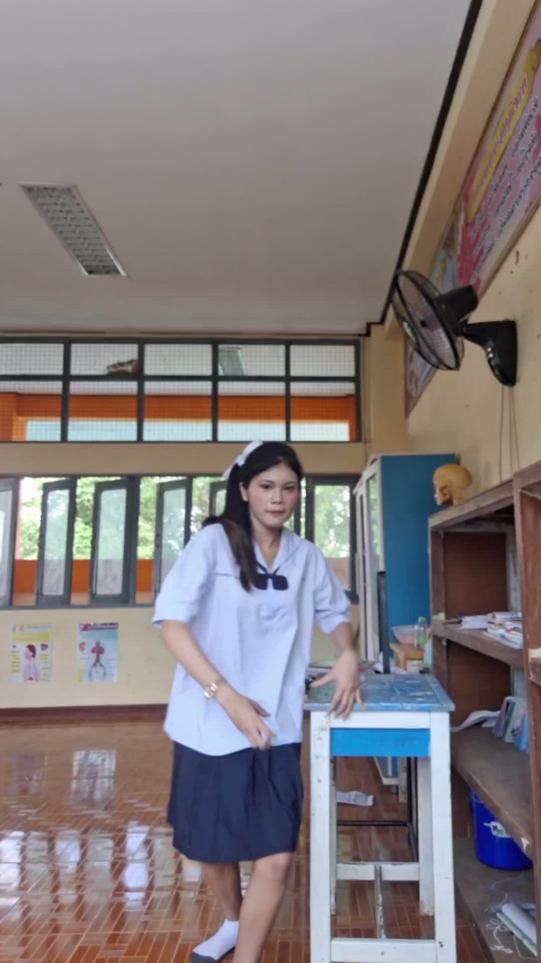@หลิ๊วววว