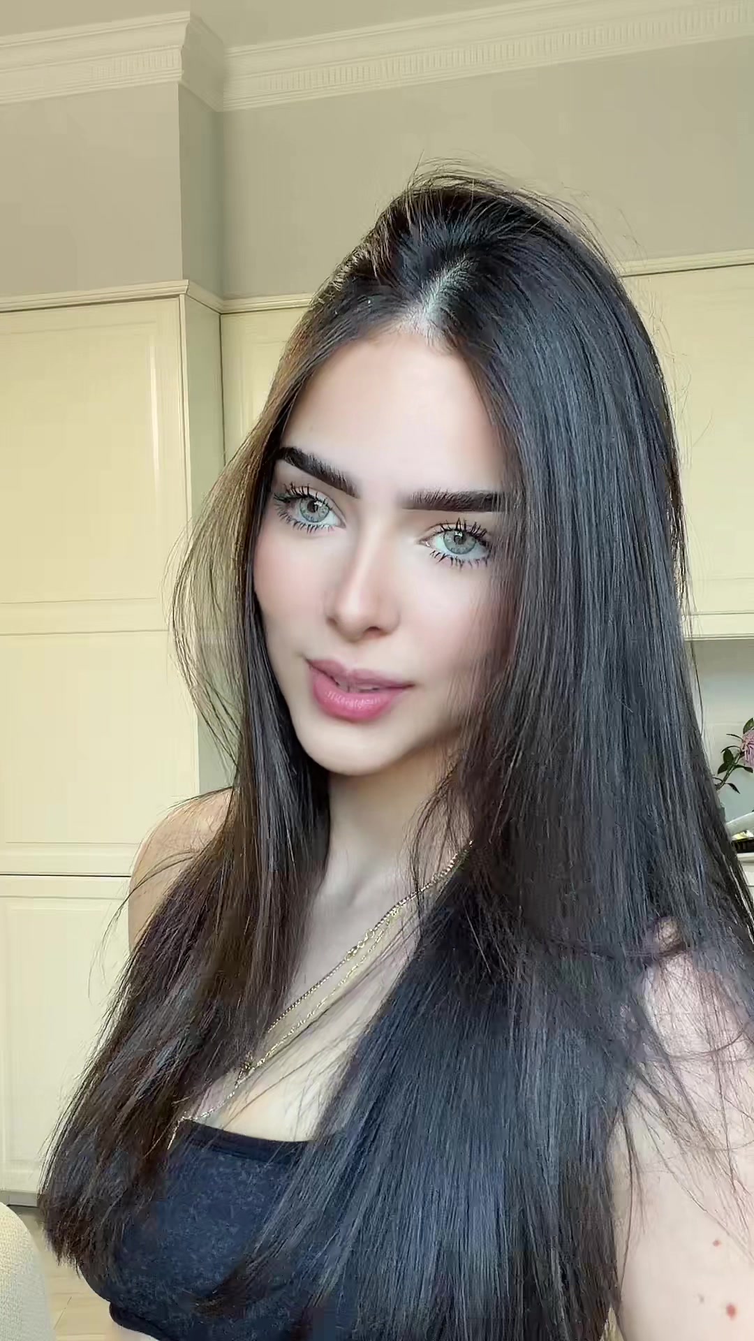 @Sabrina salvatierra👀