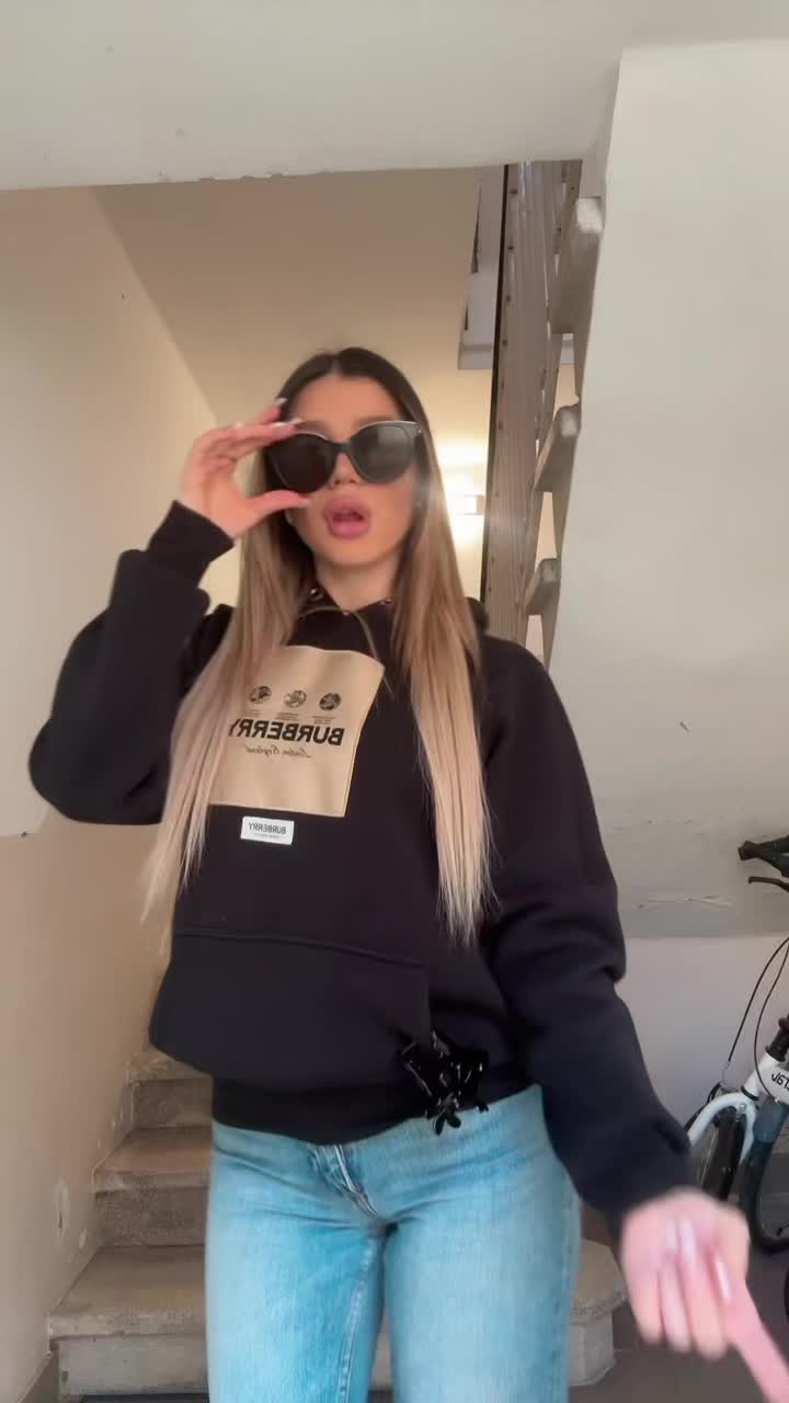 @lisabonazzaa