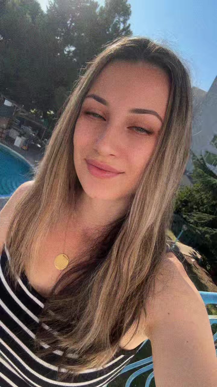 @Leyla Velieva