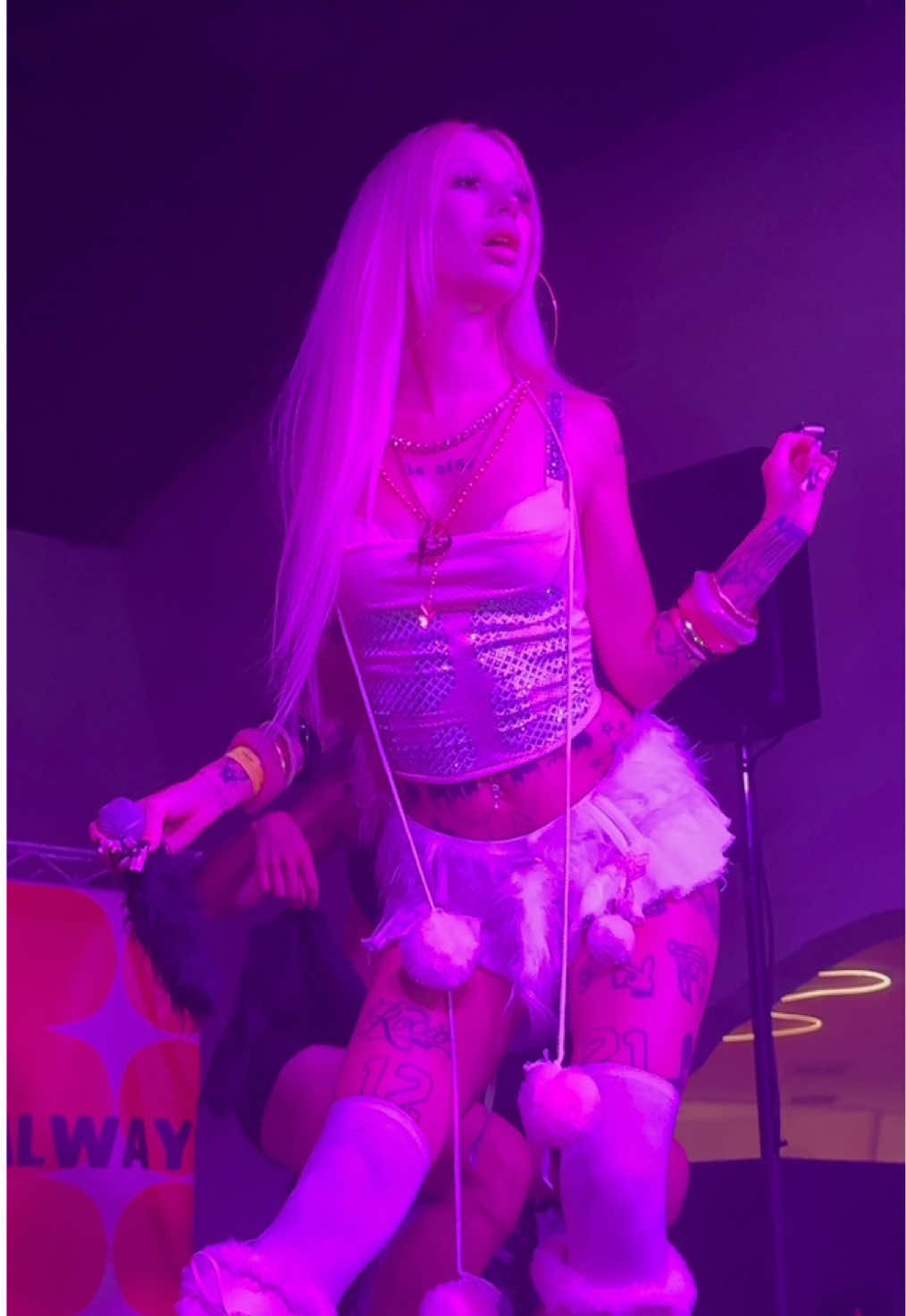 @爱