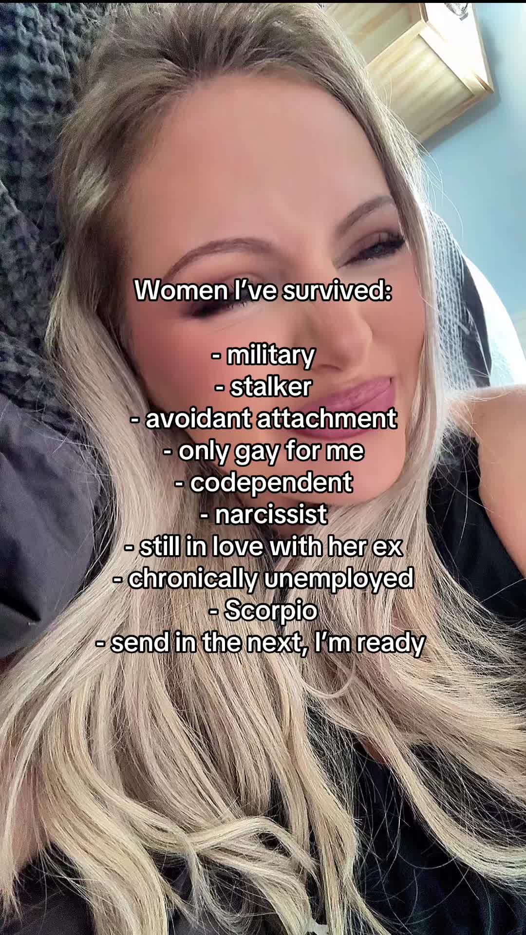 @Lisa J Evans sapphic author ⚢