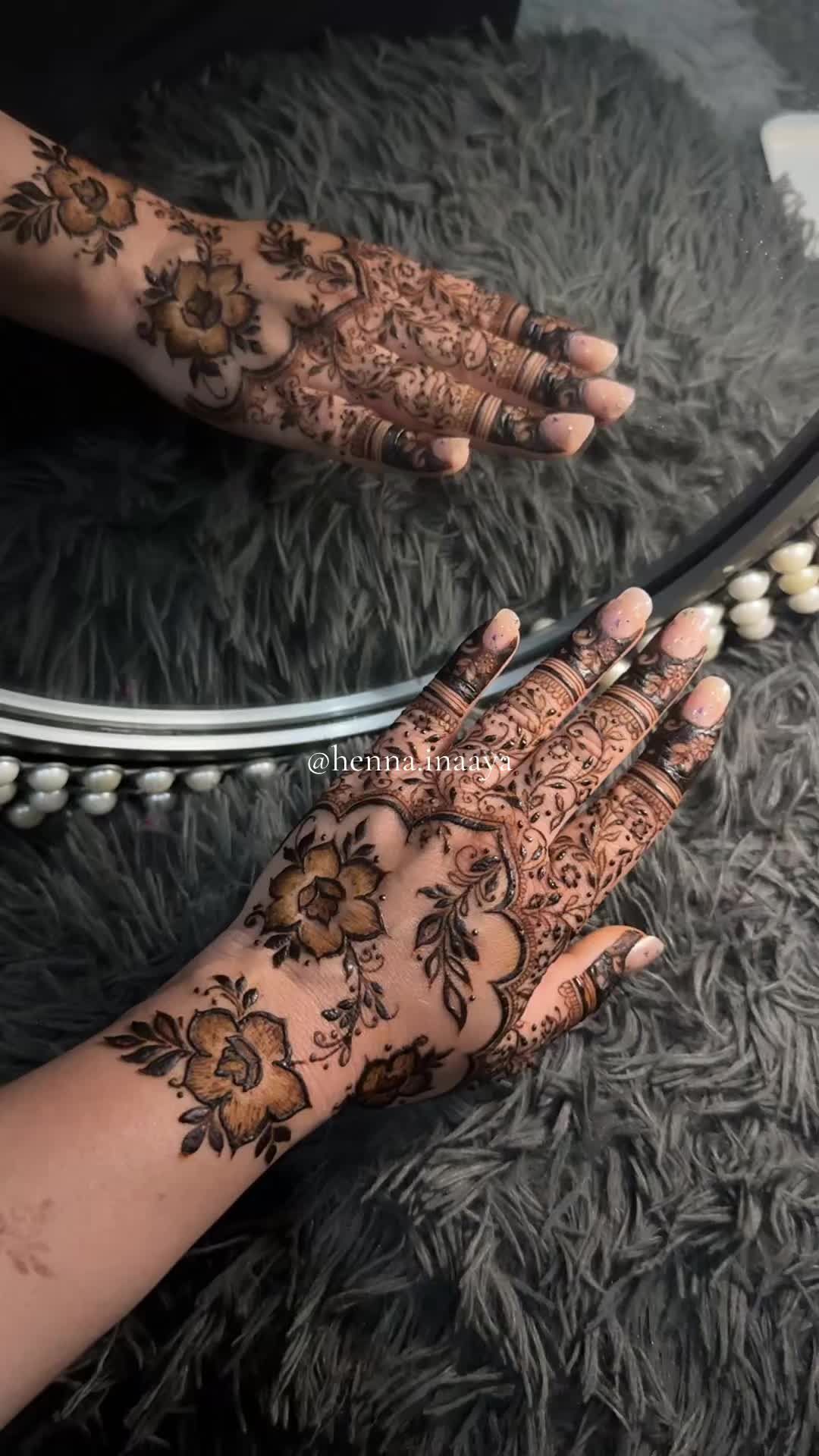 @Henna by Inaaya