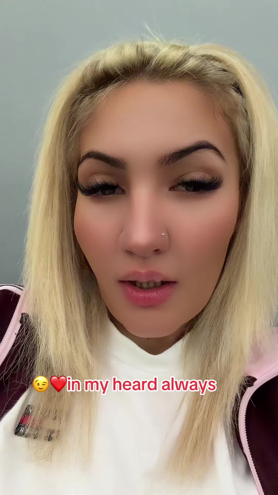 @Alexandra Nikolas Ianis