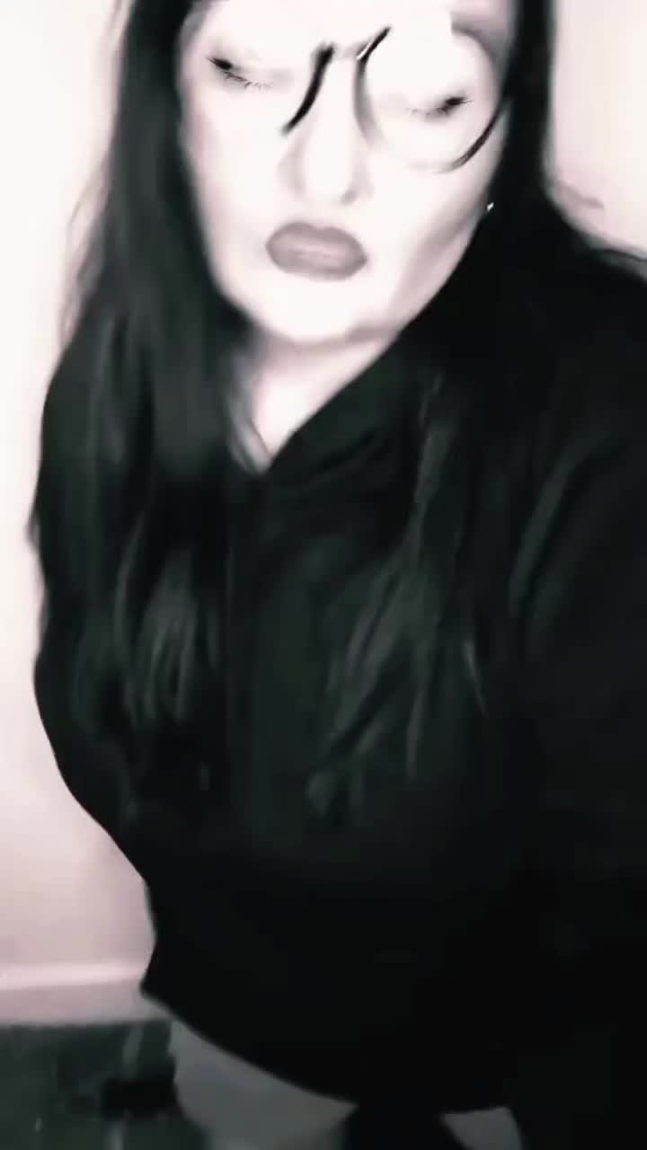 @grandmashark20🦈