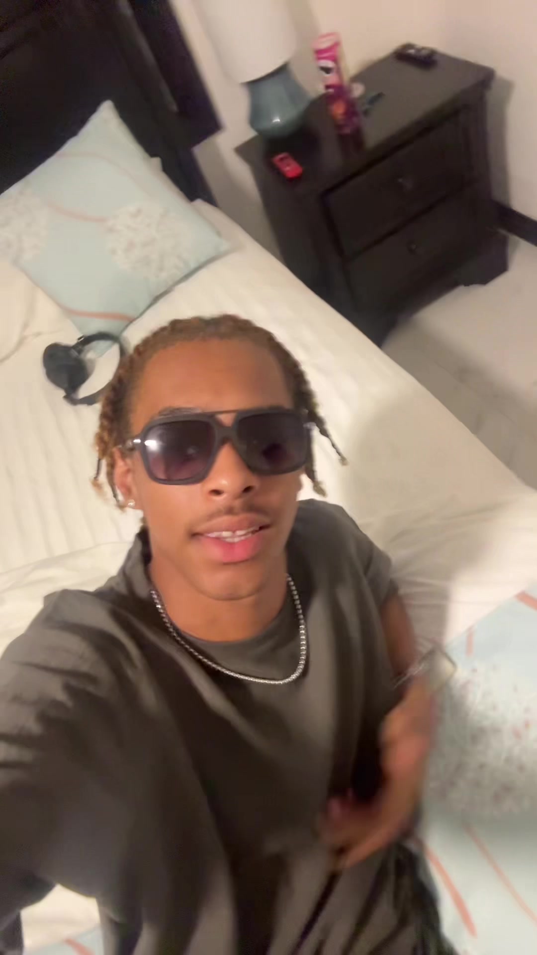 @Kz