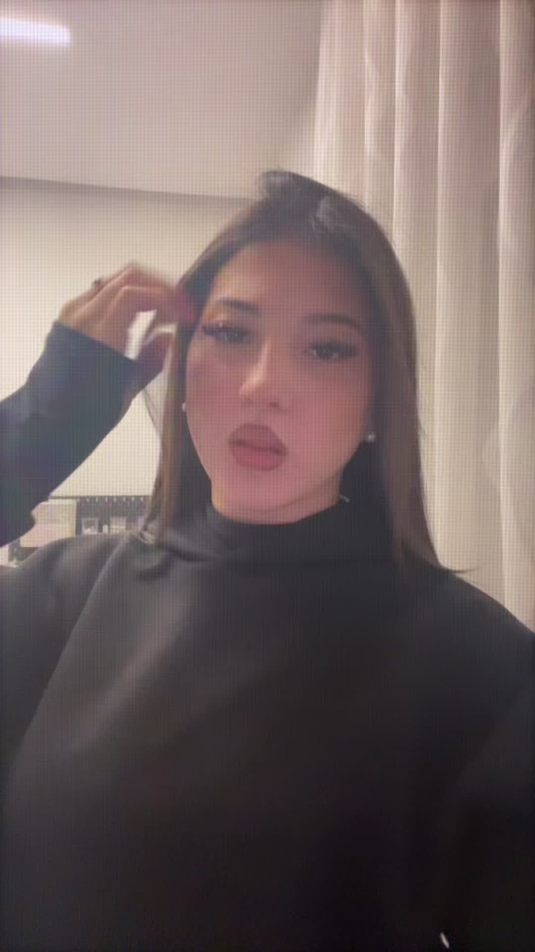 @MMM