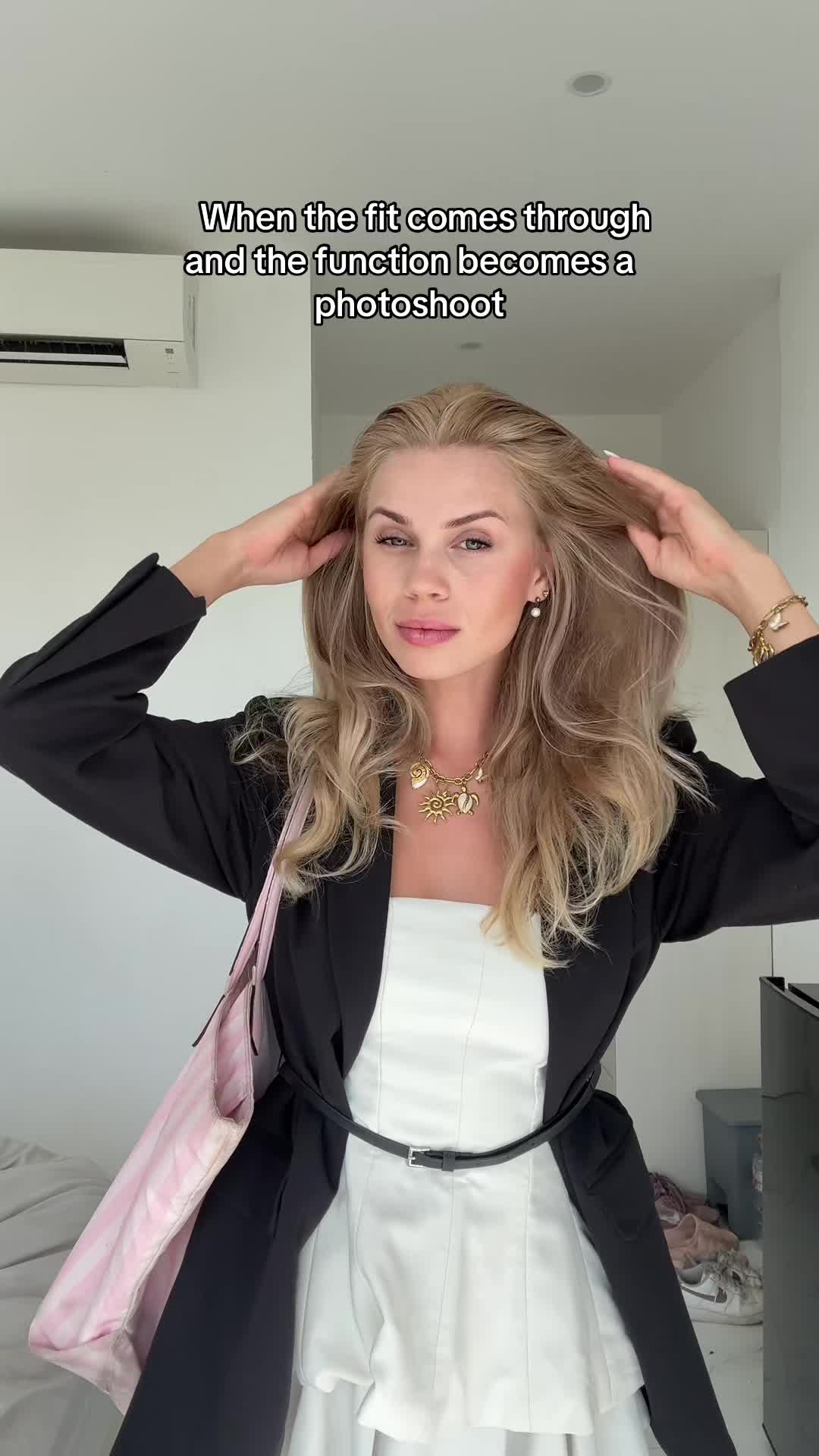 @Anna Belanikova