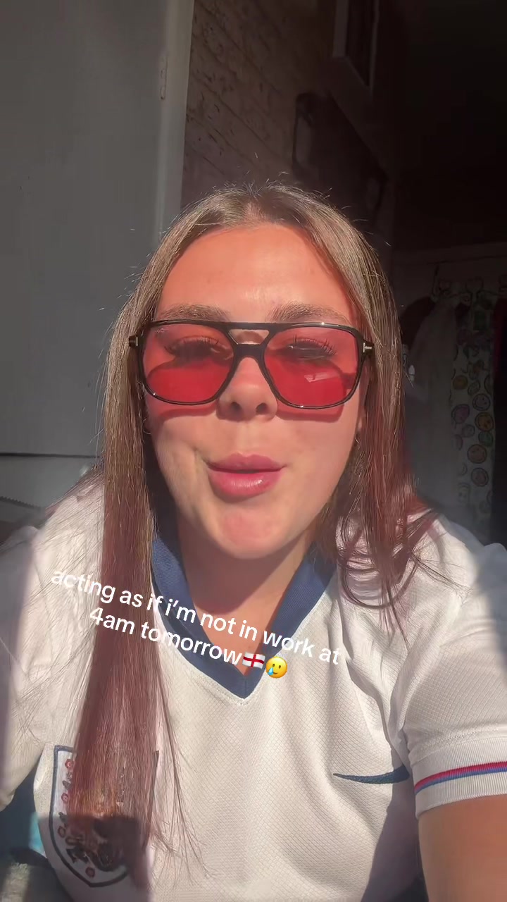 @Brookalino