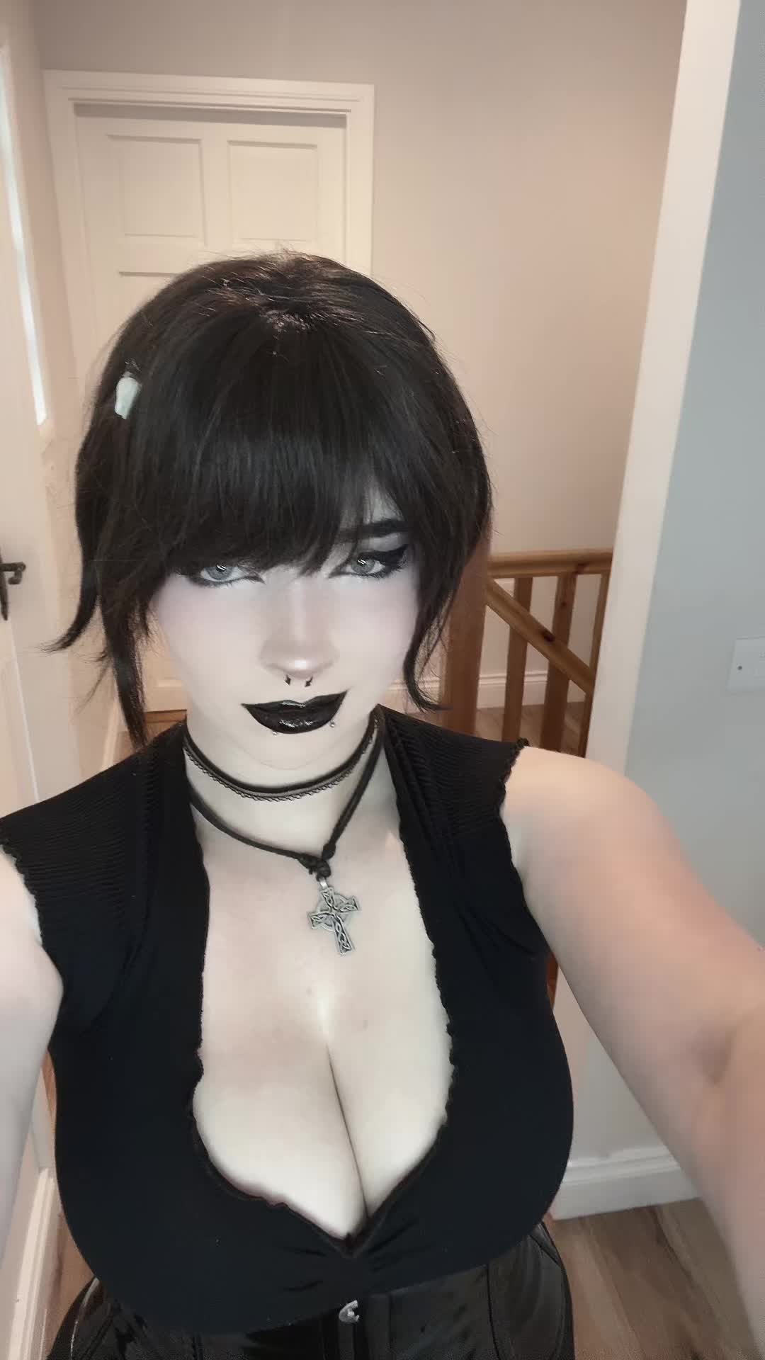 @Cutiegothxo