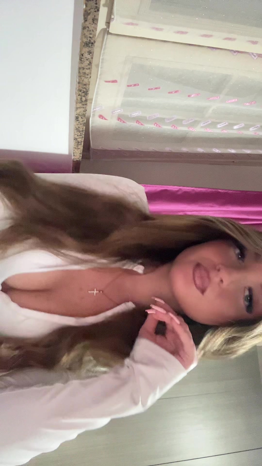 @EMANUELA