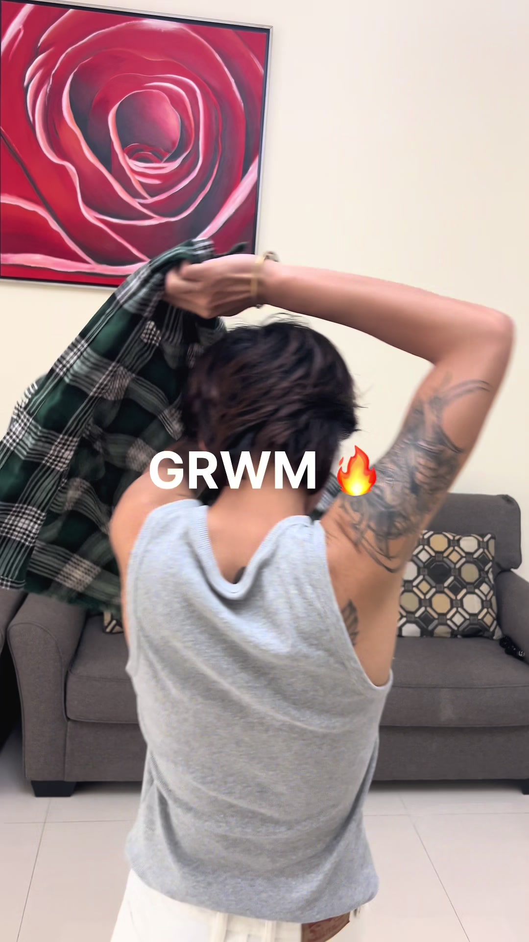@Sugams_hotsausage