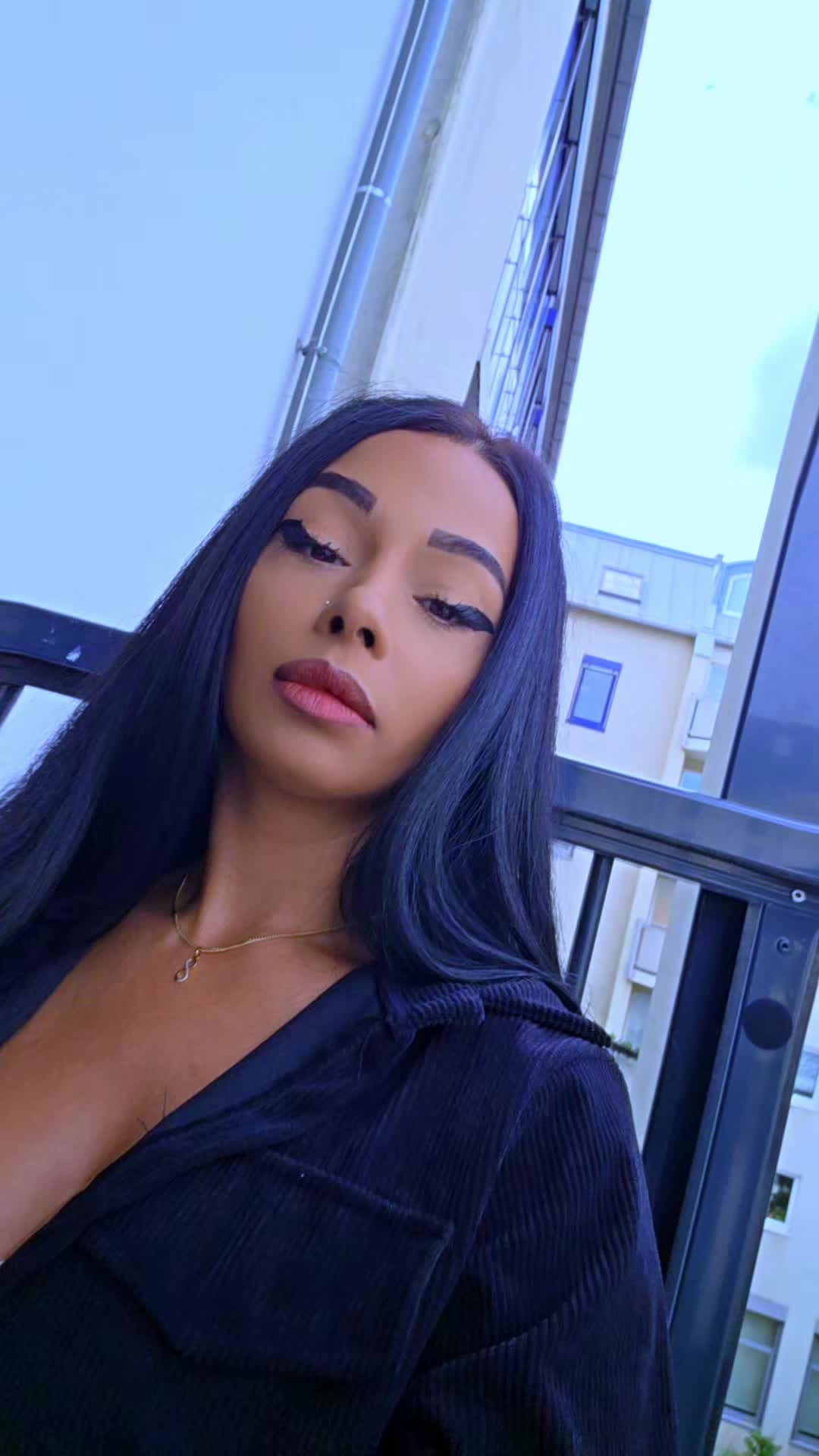 @Lavinia_Willson