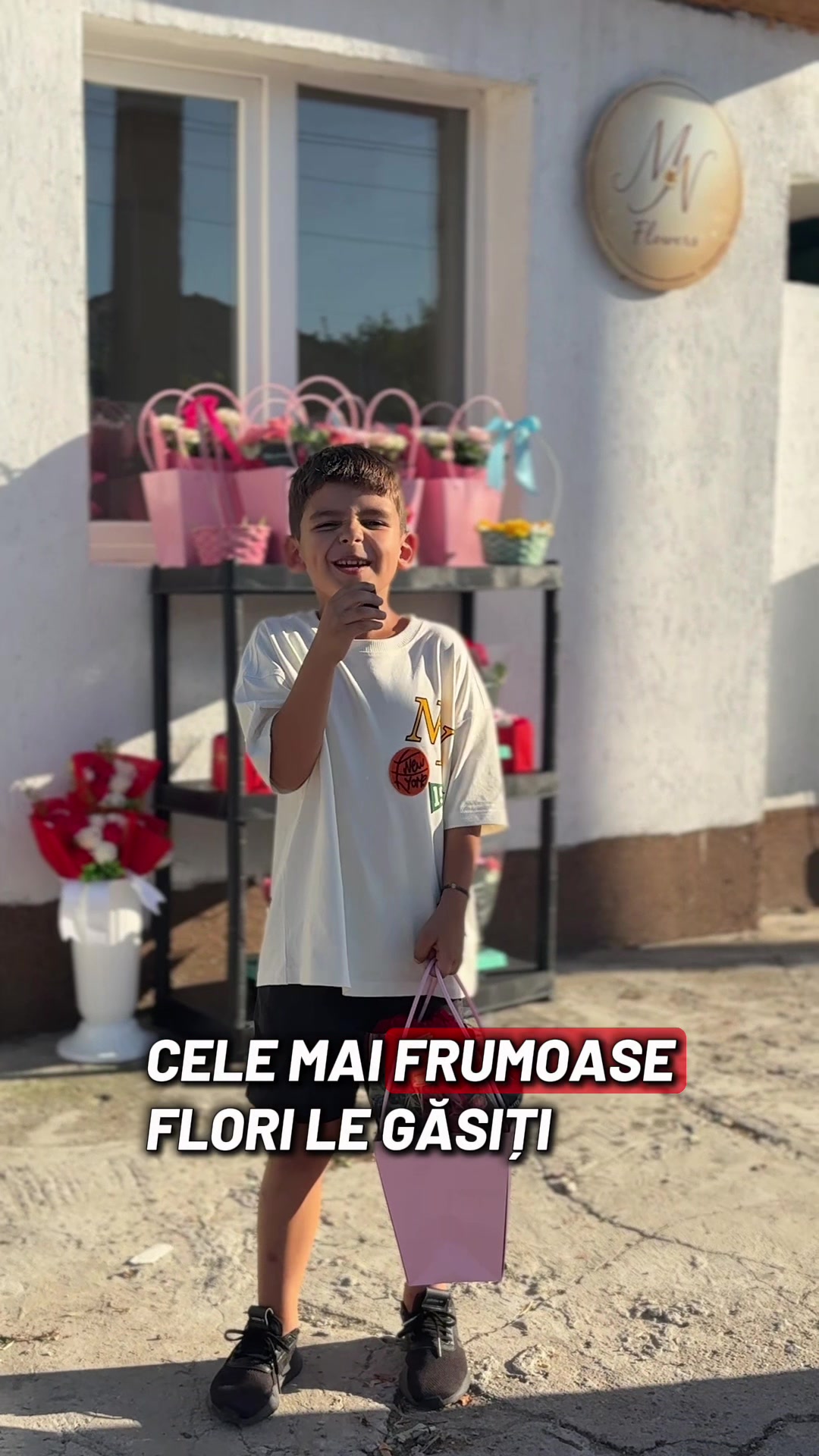 @laurafibisan