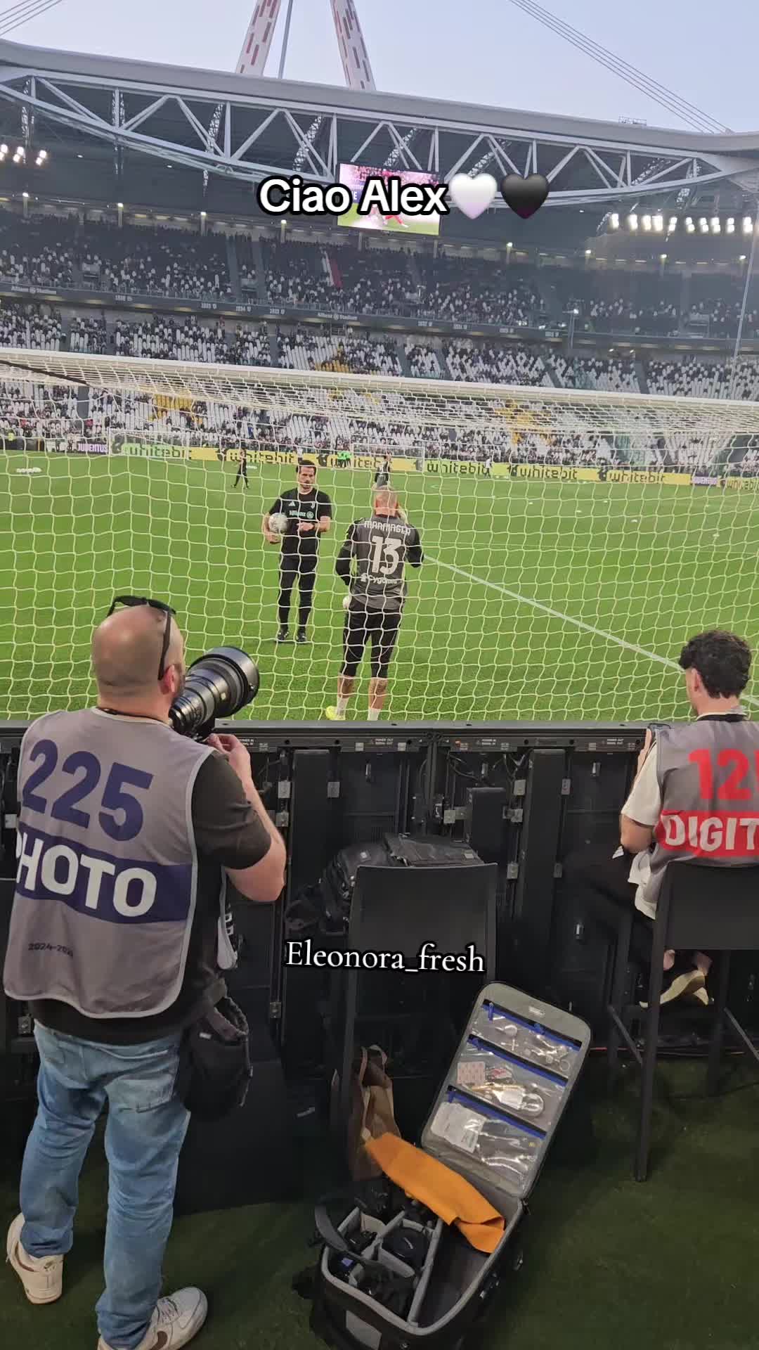 @Eleonora 🤍🖤