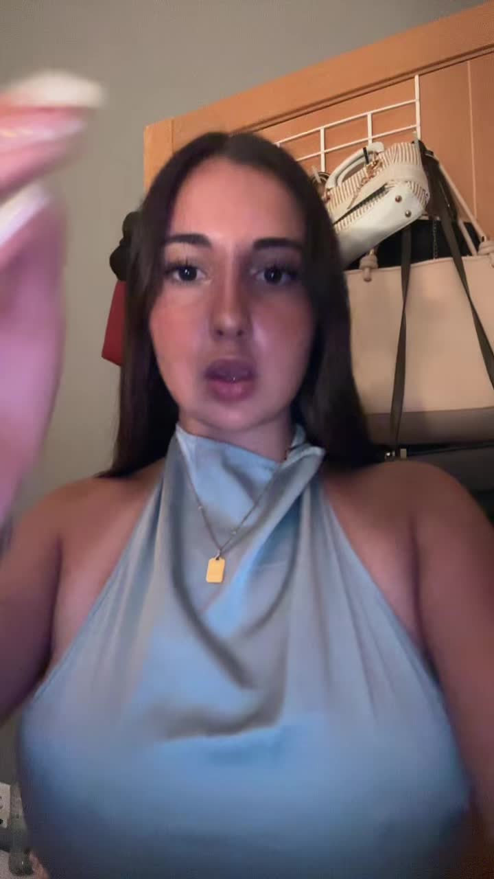 @kskkssksksjsks