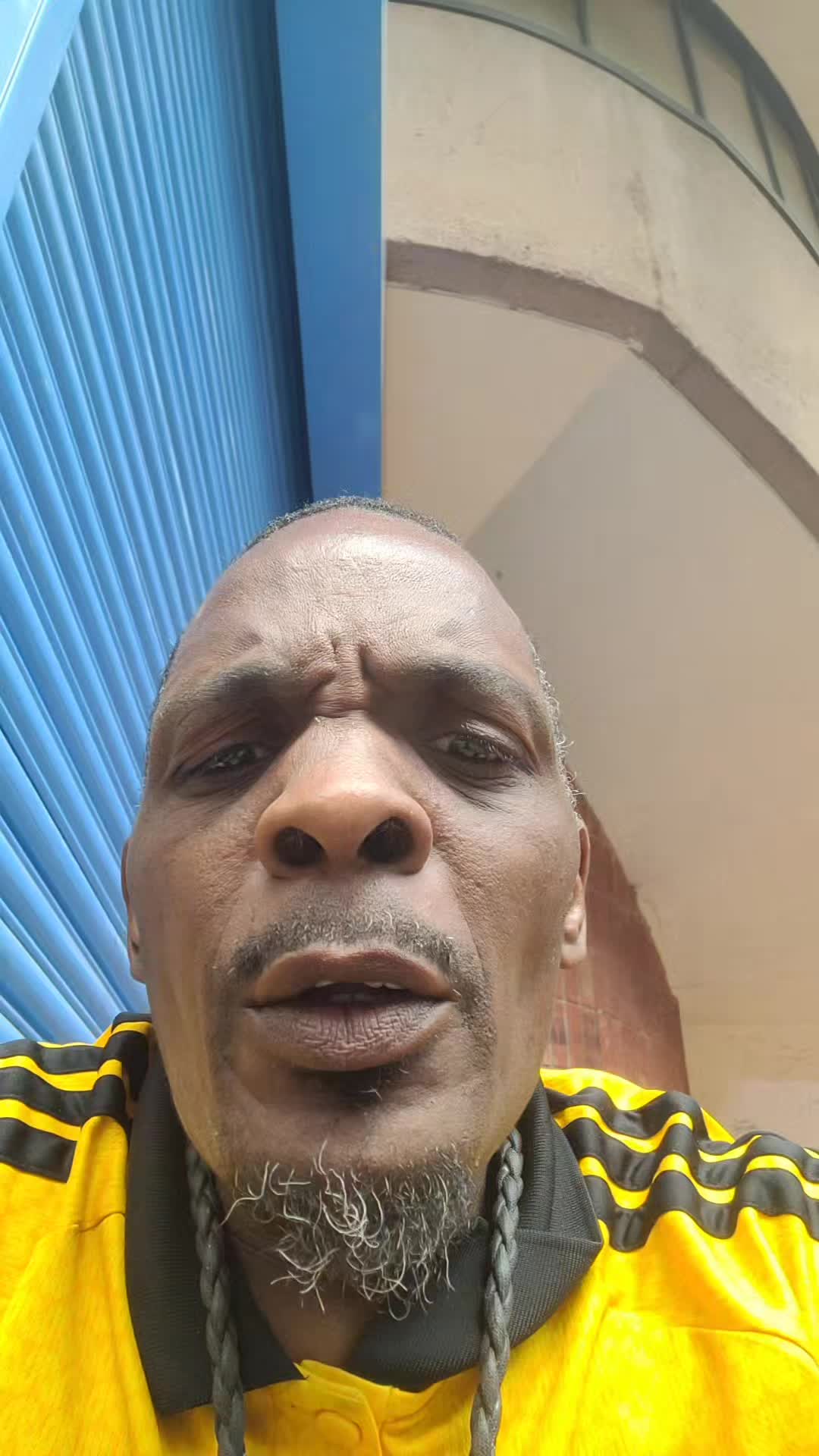 @uncleSmokes76