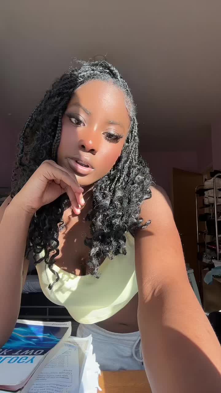 @whosdunnzzz