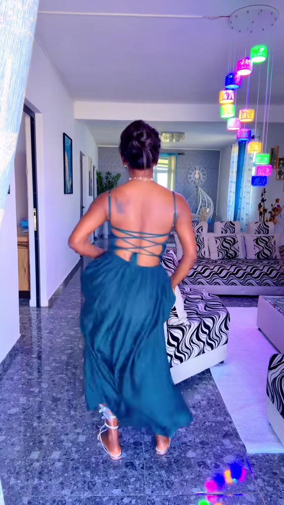 @Tina_official