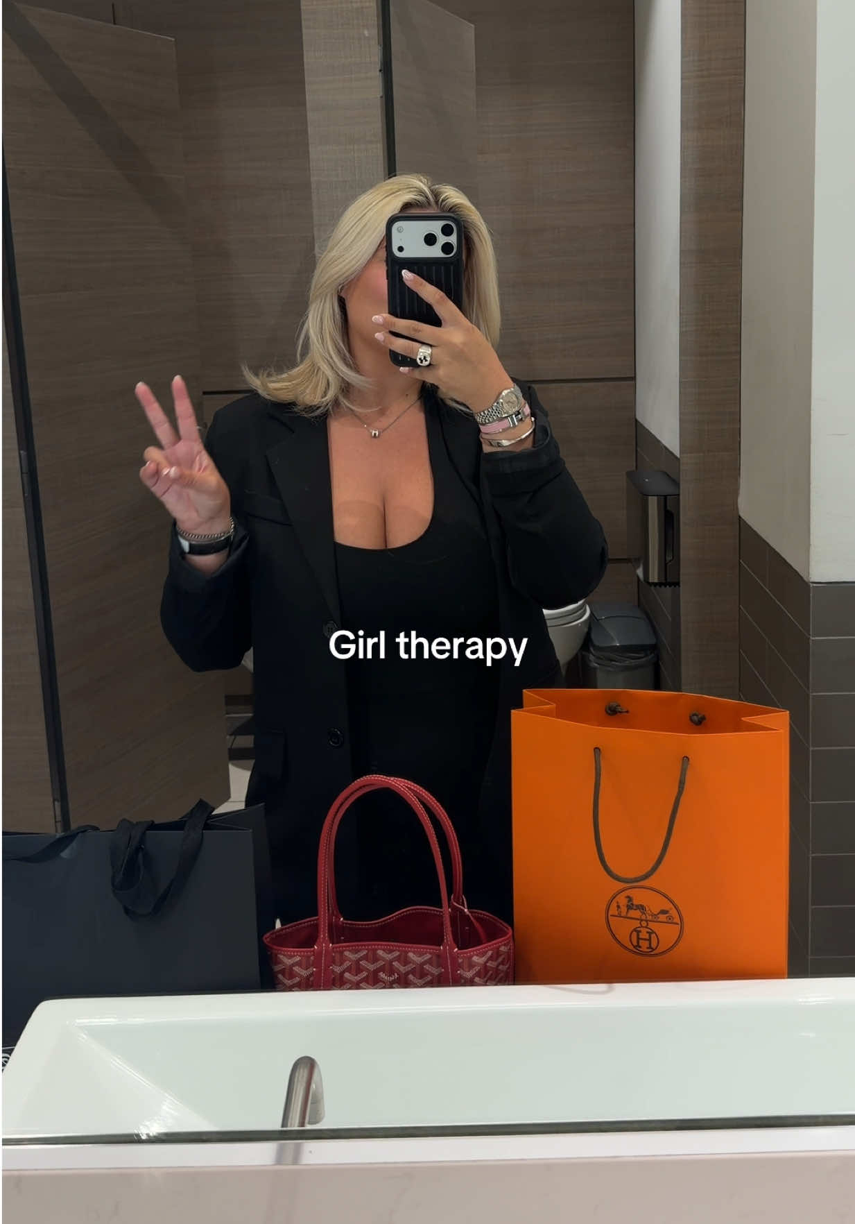 @Apollonia Llewellyn