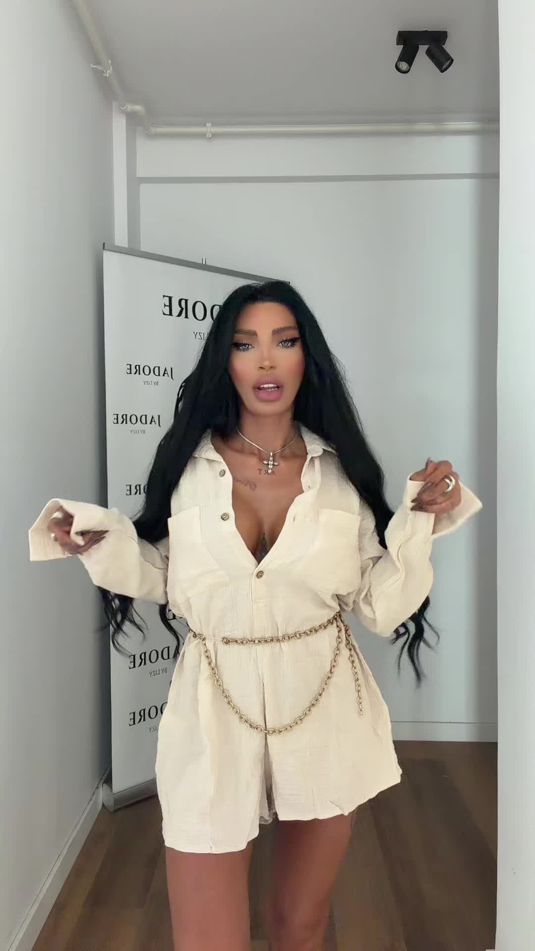 @J A D O R E