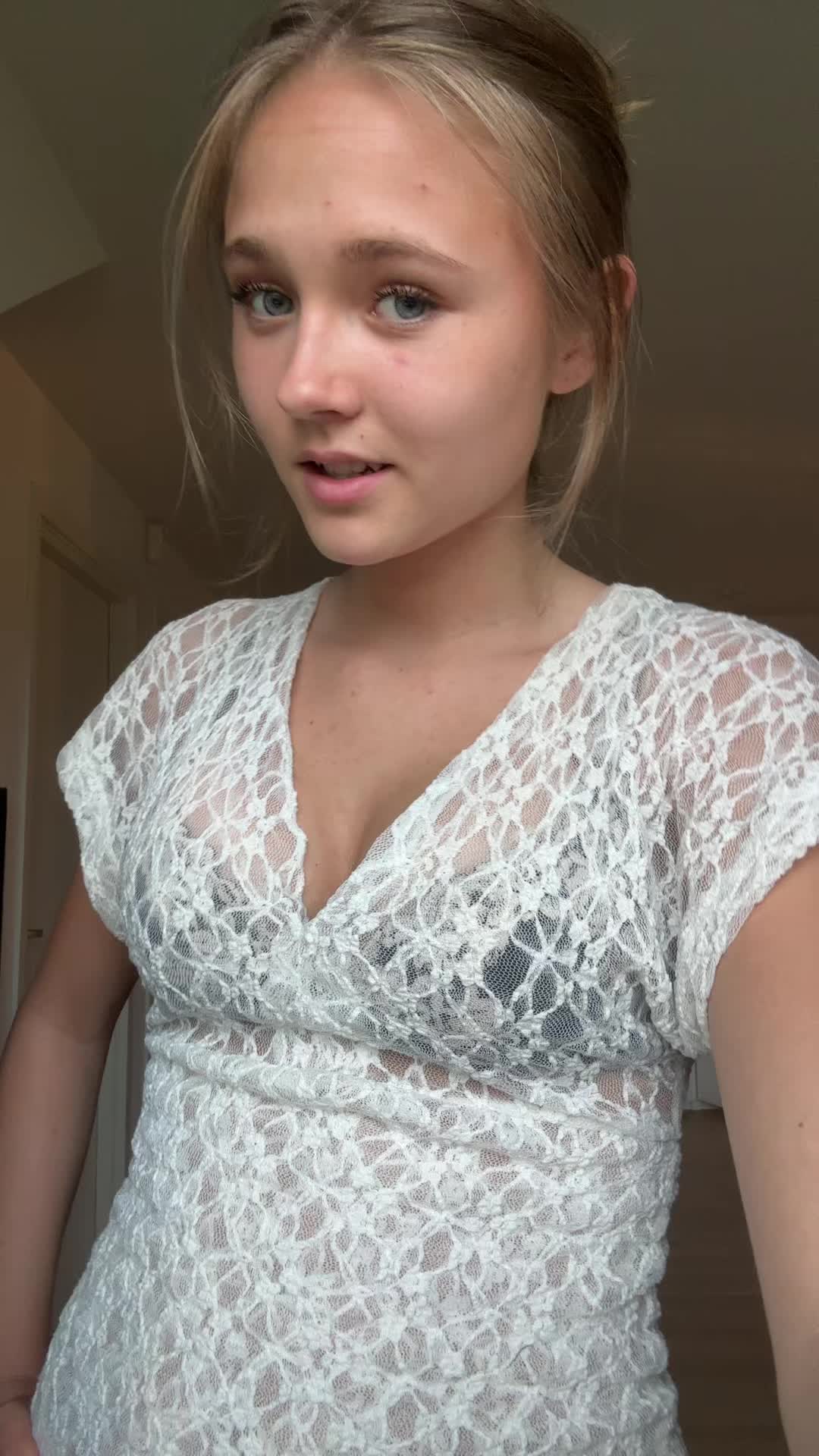 @Elle